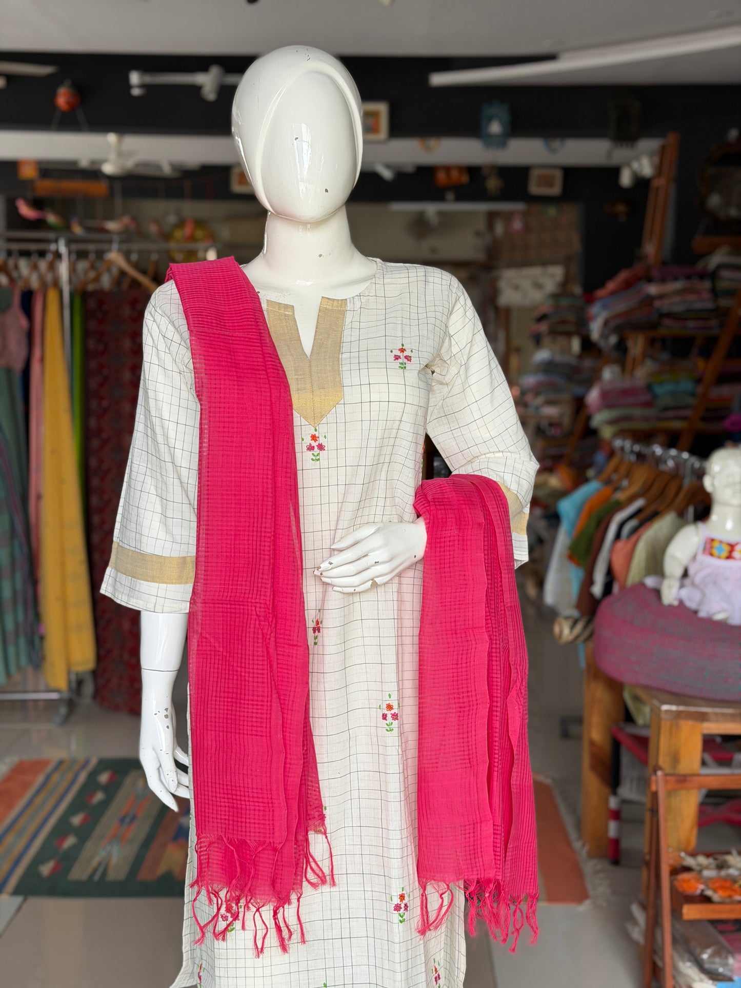 Mangalagiri cotton handloom dupatta in missing checks weave - click to see color options