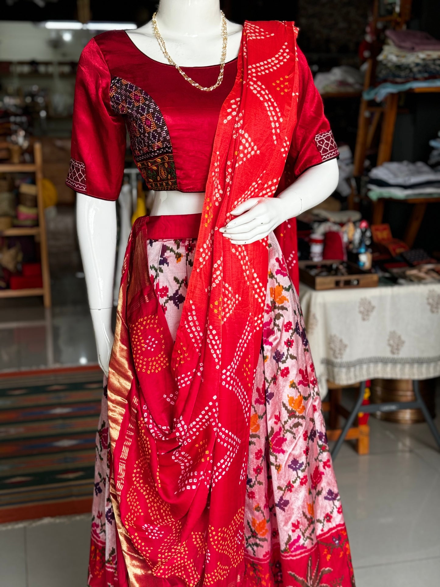 Red and orange bandini tie dye gajji silk dupatta with tissue palla