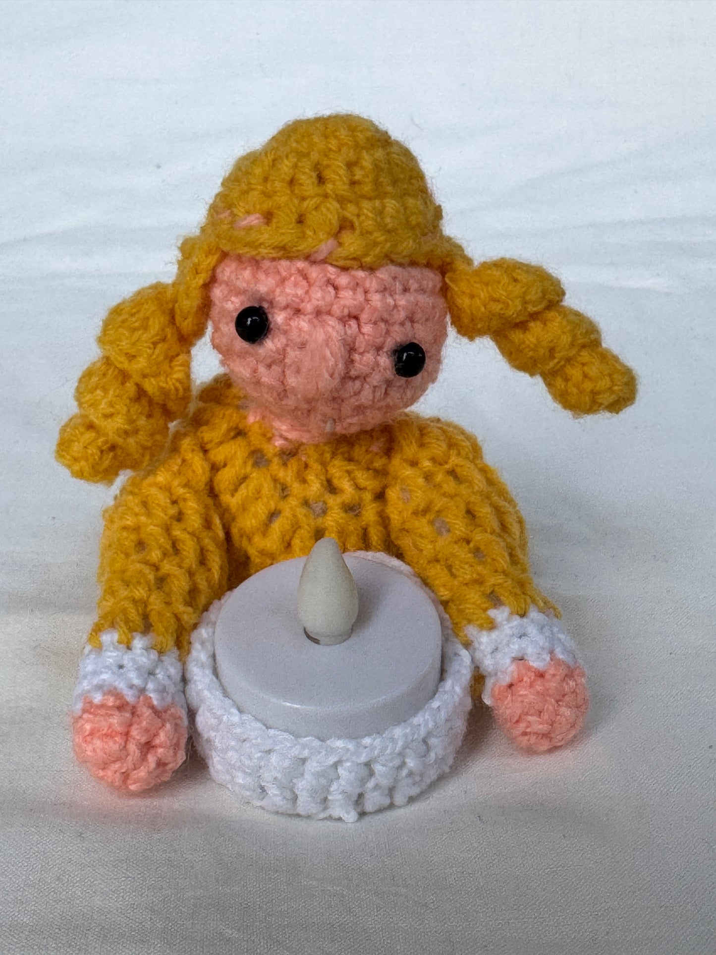 Crochet t-light holding fairy - handcrafted decor