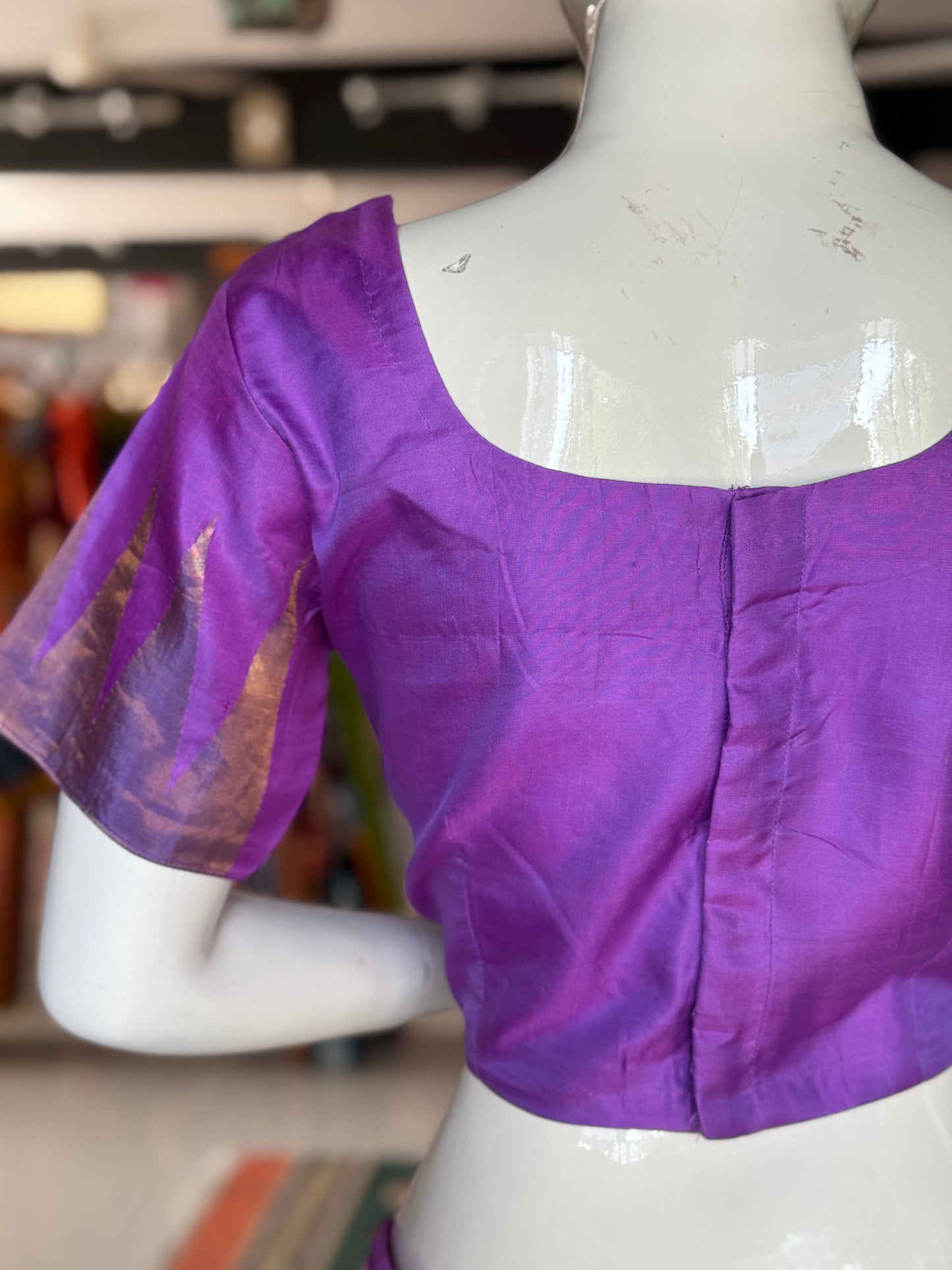 Lavender pure silk handwoven Gadwal blouse with zari kuttu temple border for sleeves - back open