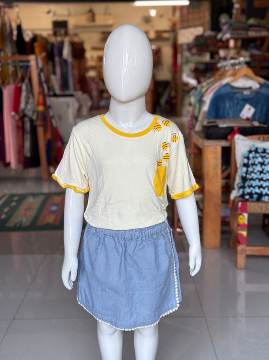 Bee hive off white knit bamboo soft t-shirt top