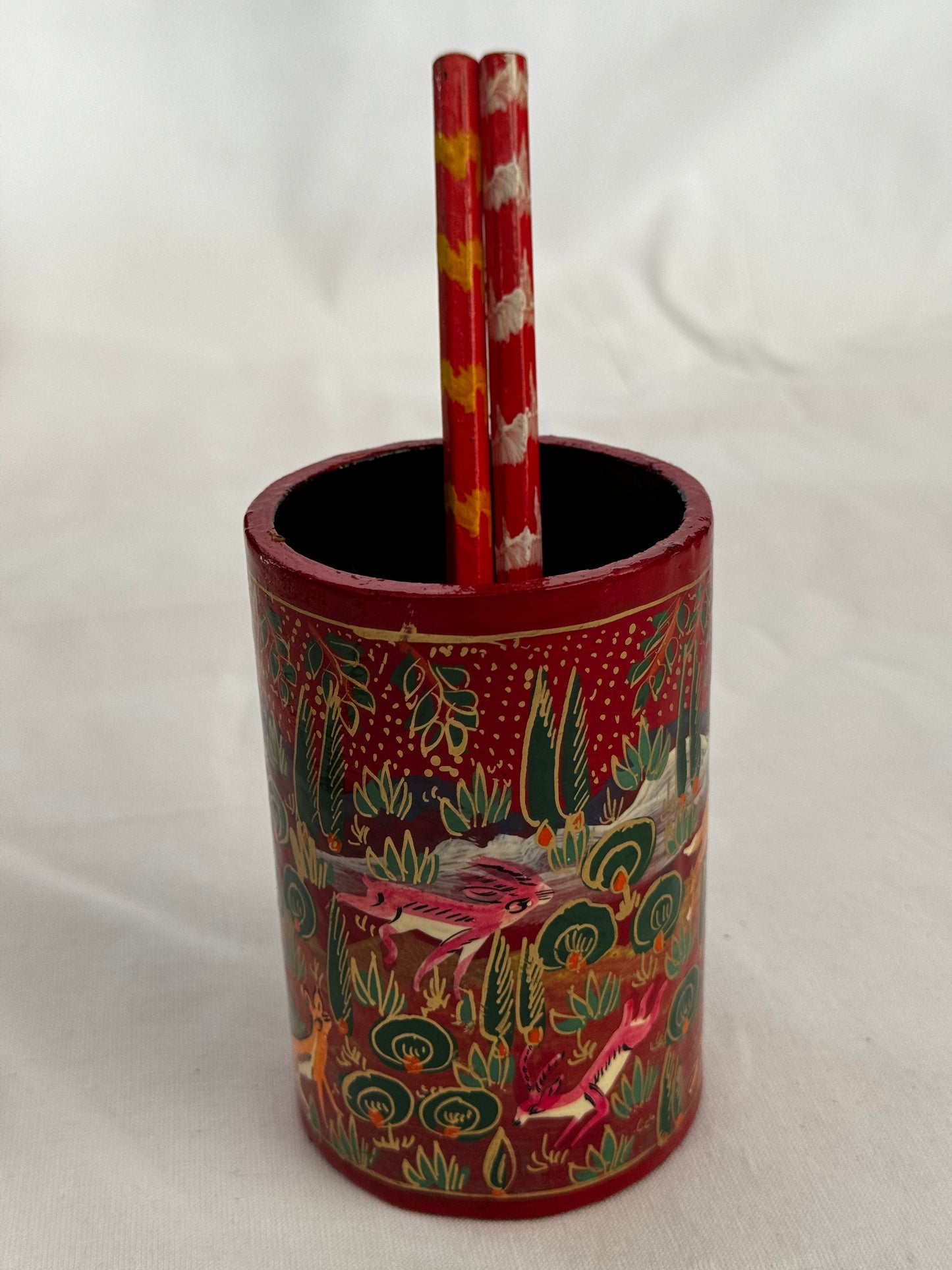 Papier mache Kashmiri hand painted pen stand