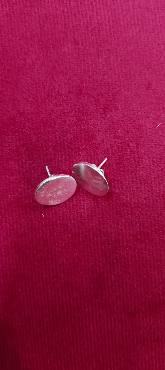 Round bindi studs earrings in 92.5 sterling silver