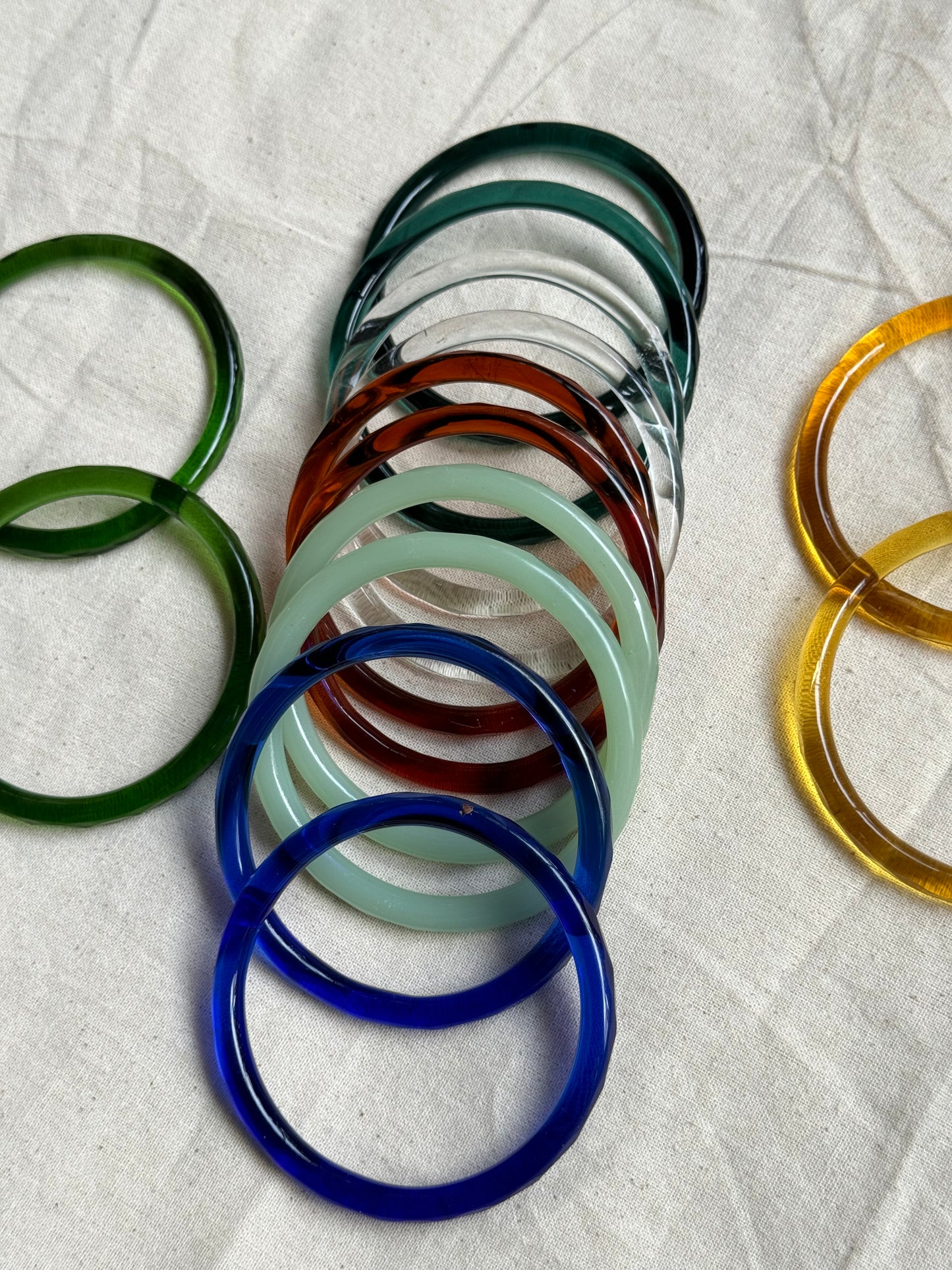 Cut work glass handcrafted bangle - single