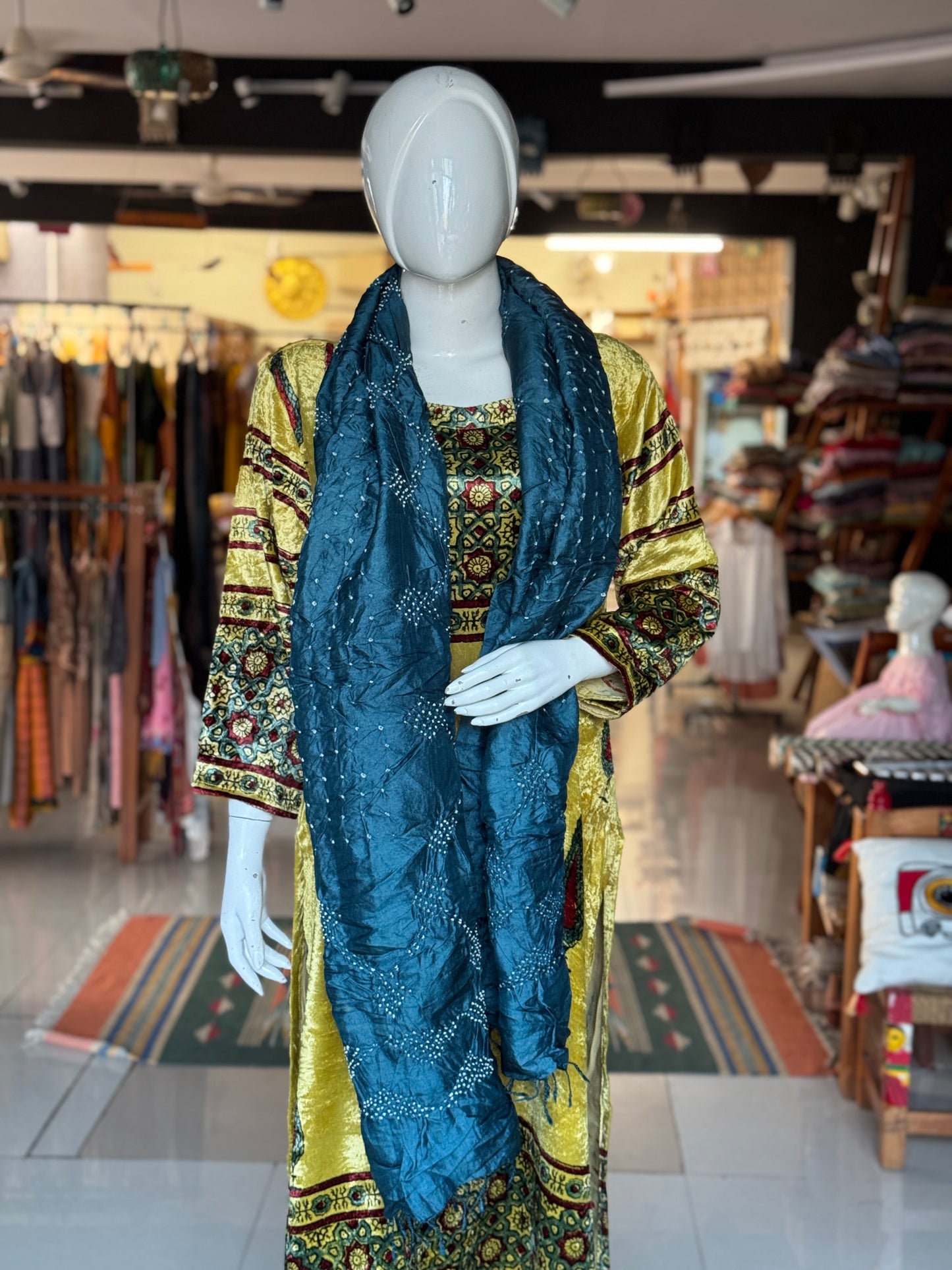 Teal green fine bandini hand woven tussar silk stole