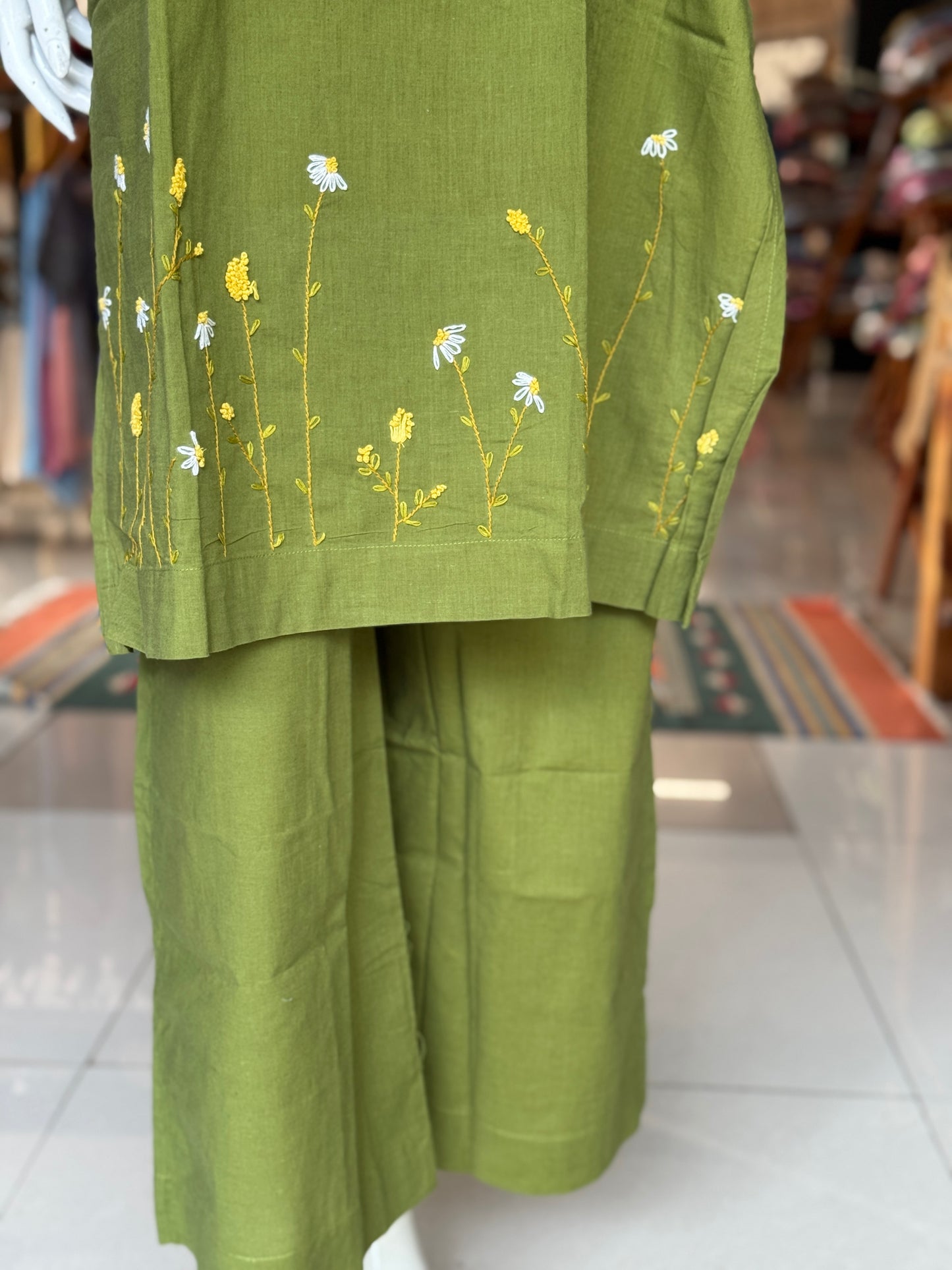 Green hand embroidered cotton kurta pants - 2 piece coord set