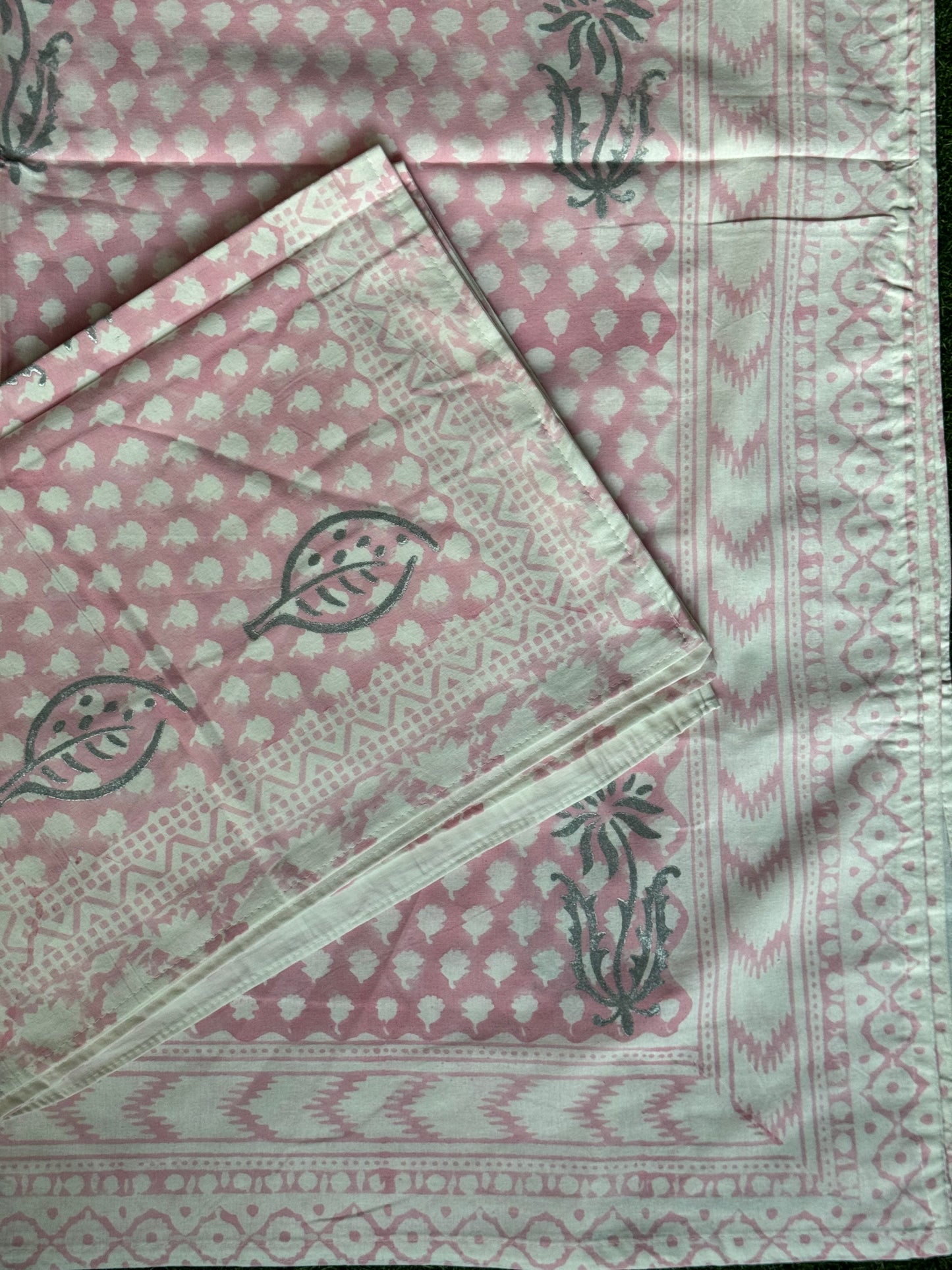 Pink hand block print pure cotton king size Bedsheet with silver Khadi prints