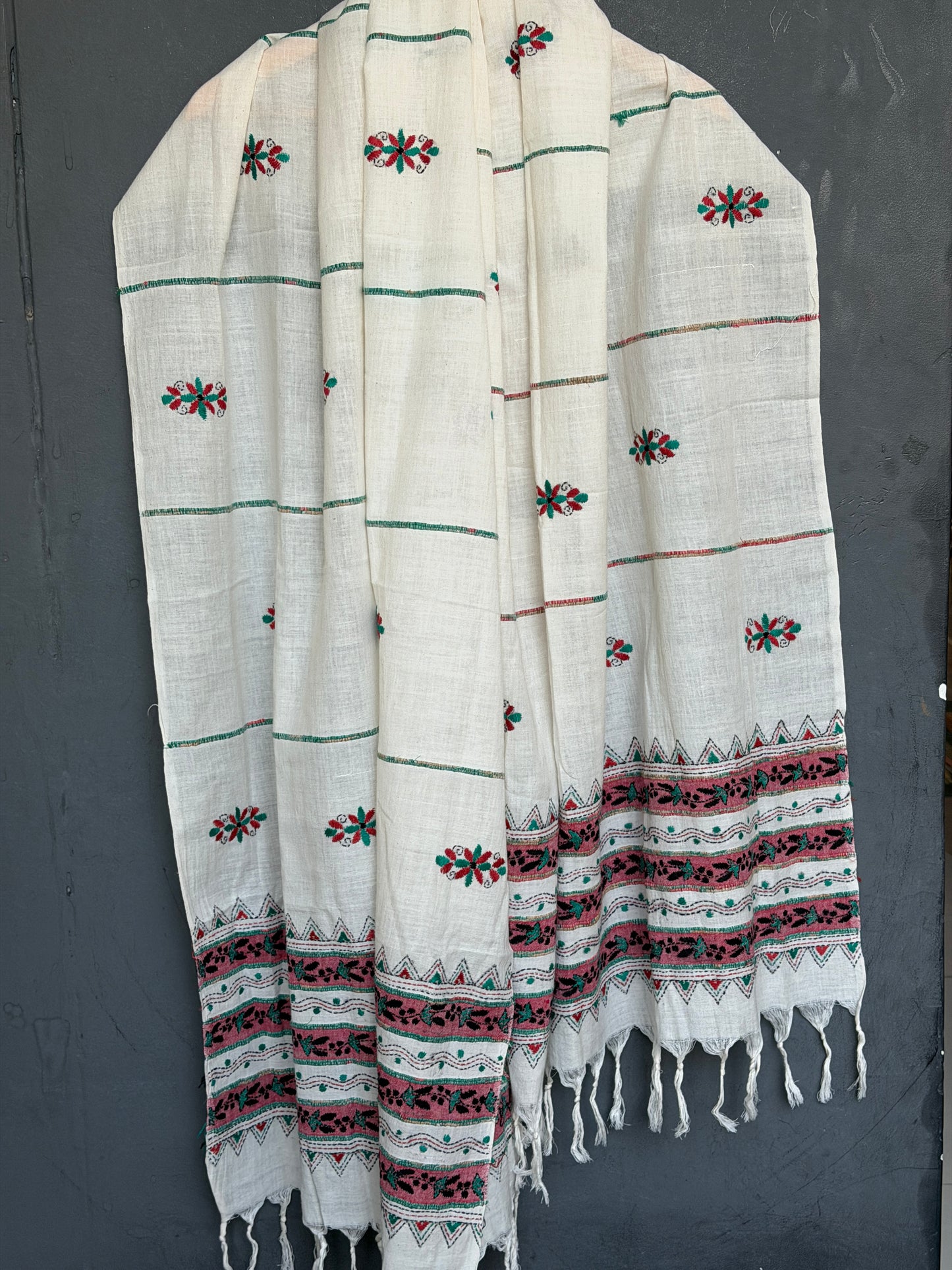 Khesh handloom cotton dupatta with hand embroidery - colors n designs options available