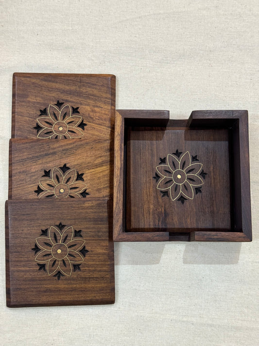 Wooden cut work 4 coasters set with holder