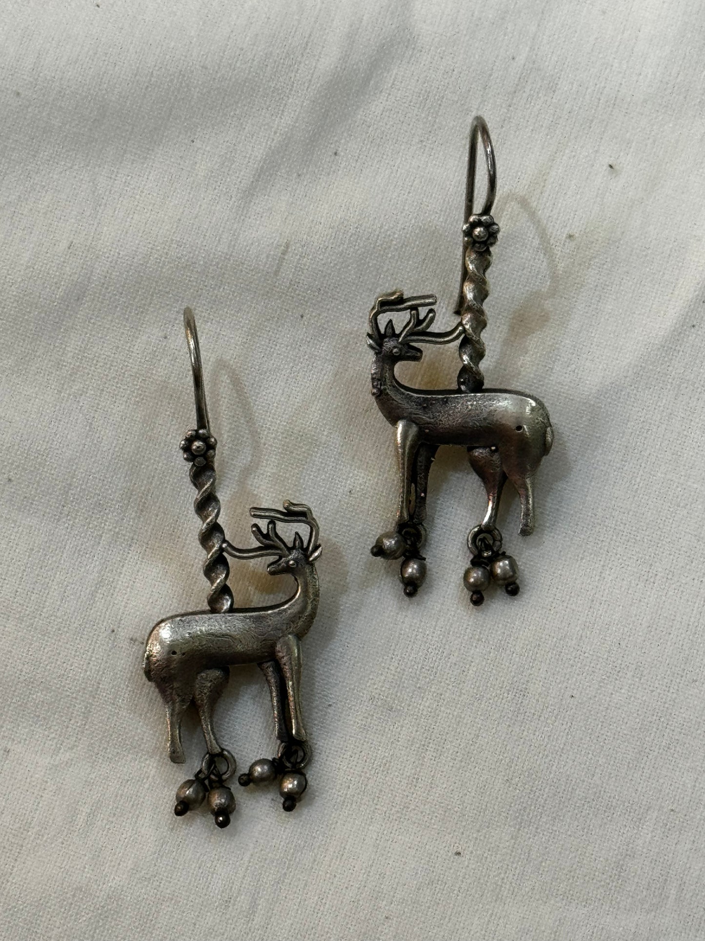 Unique deer shaped hooks - ear rings