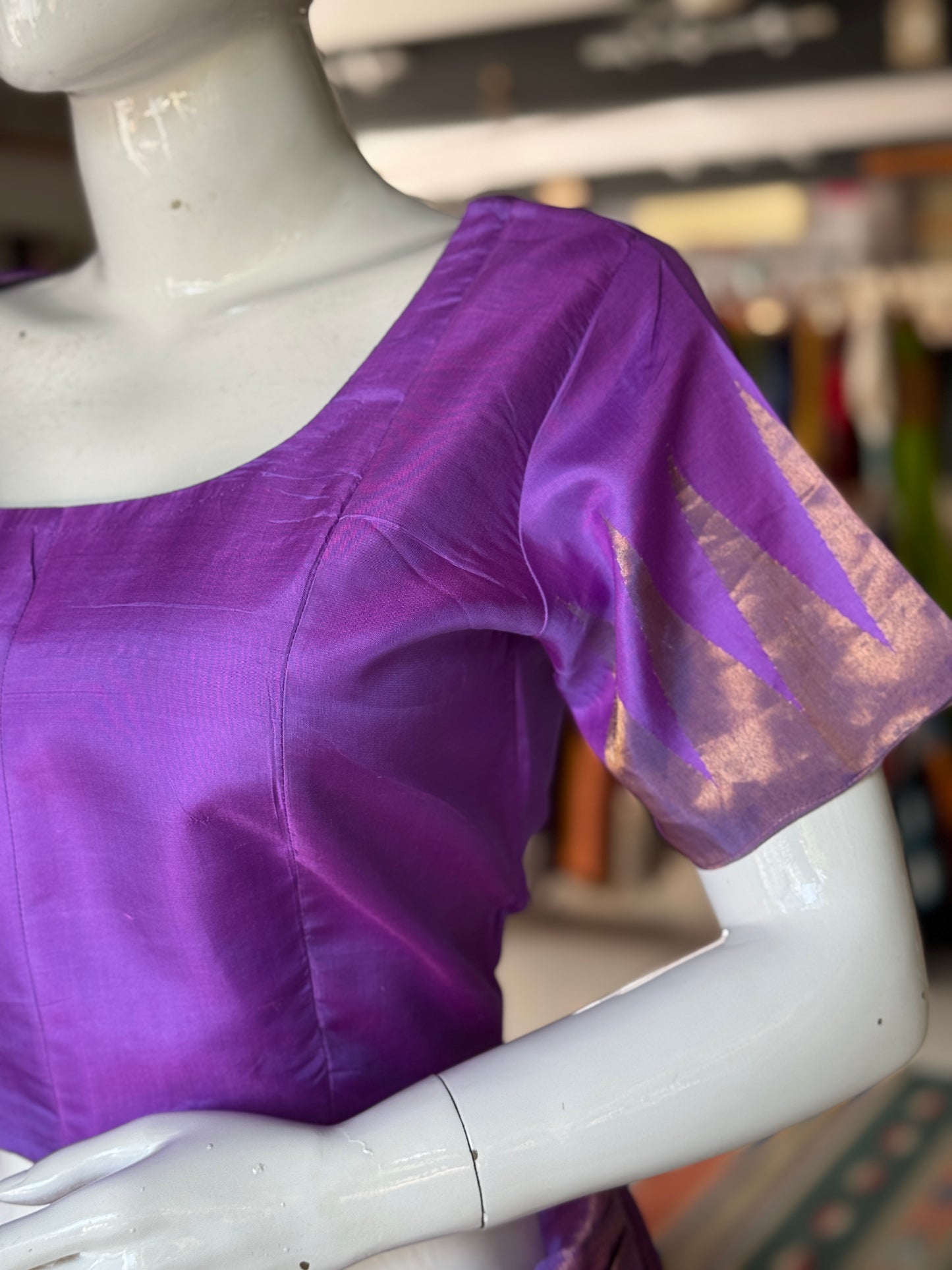 Lavender pure silk handwoven Gadwal blouse with zari kuttu temple border for sleeves - back open