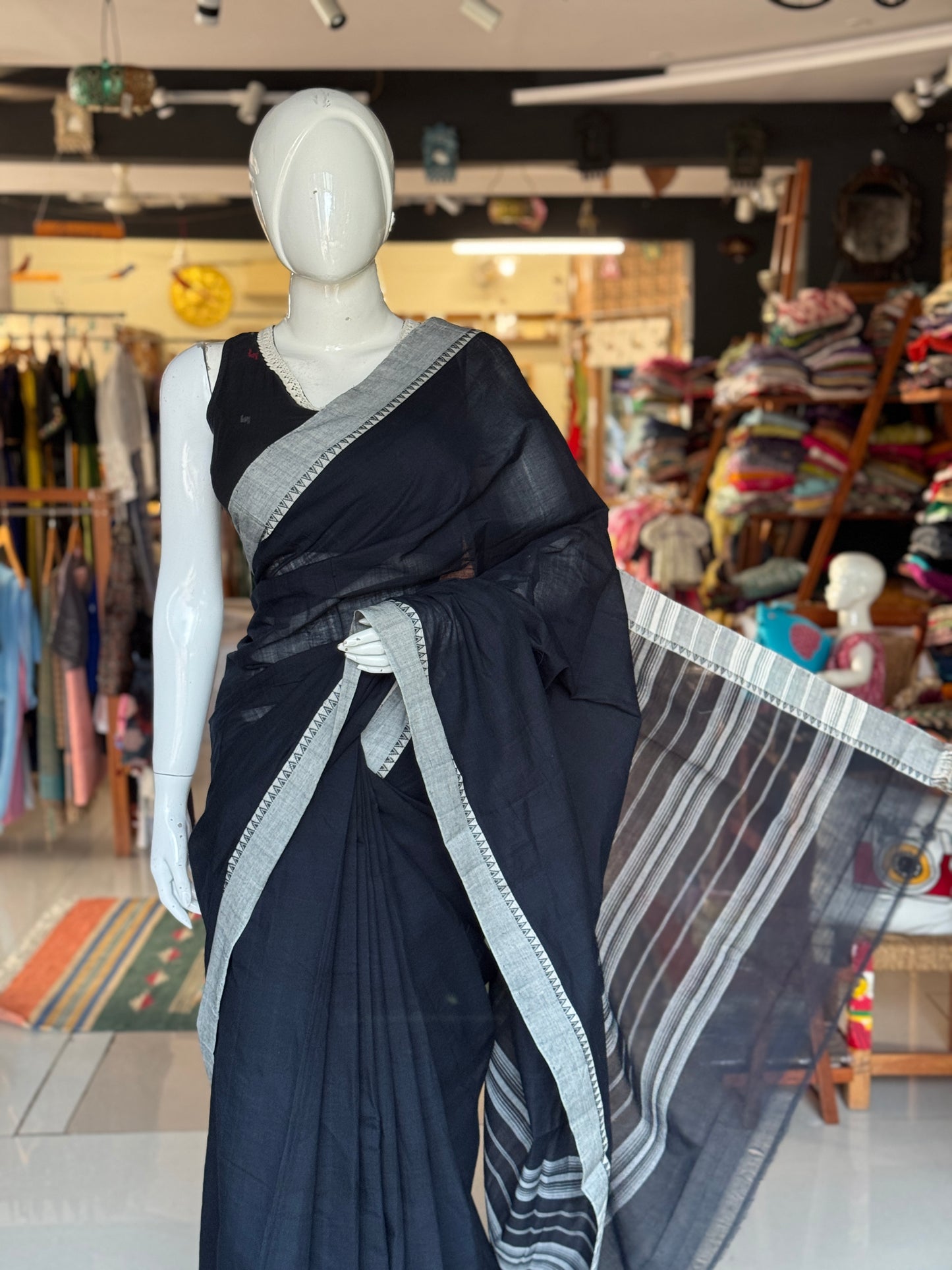 Temple border plain soft handloom cotton saree