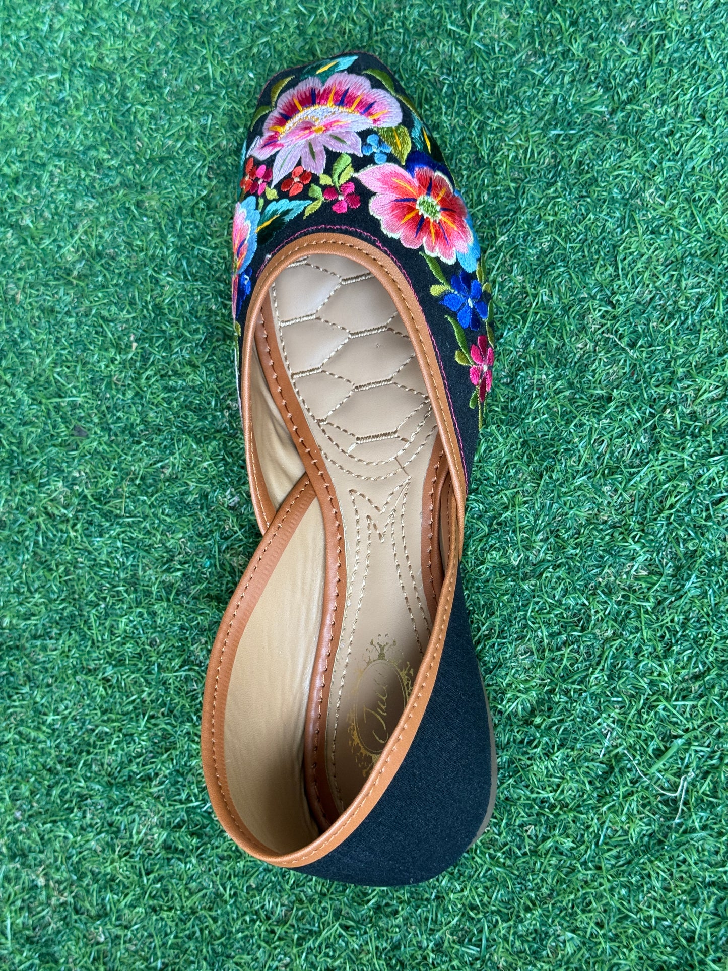 Embroidered juttis  - slay in style
