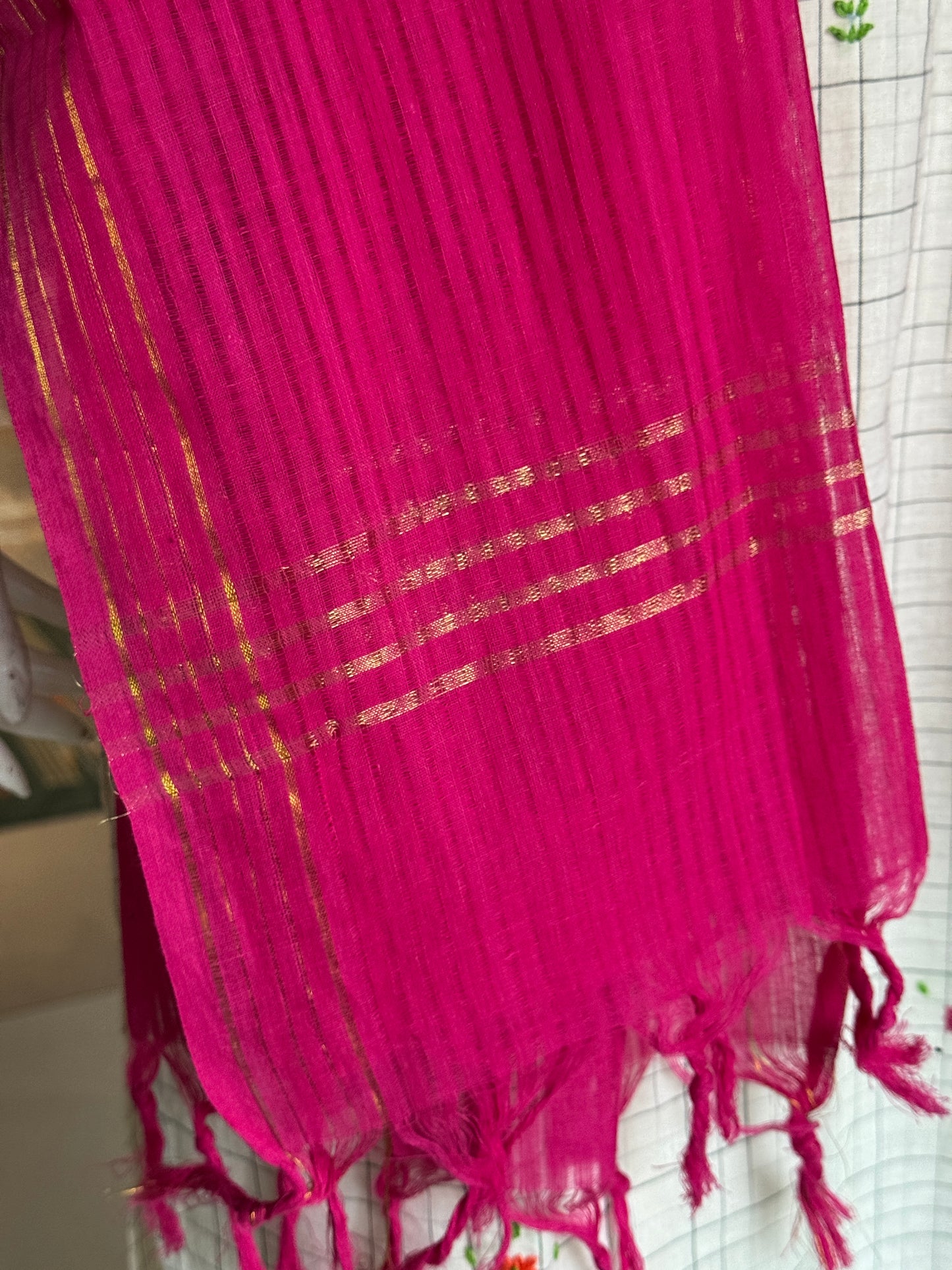 Hot pink cotton handloom dupatta