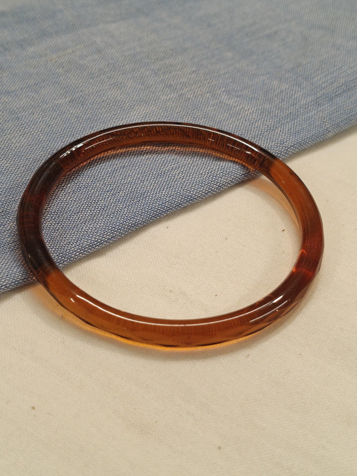 Cut work glass handcrafted bangle - single