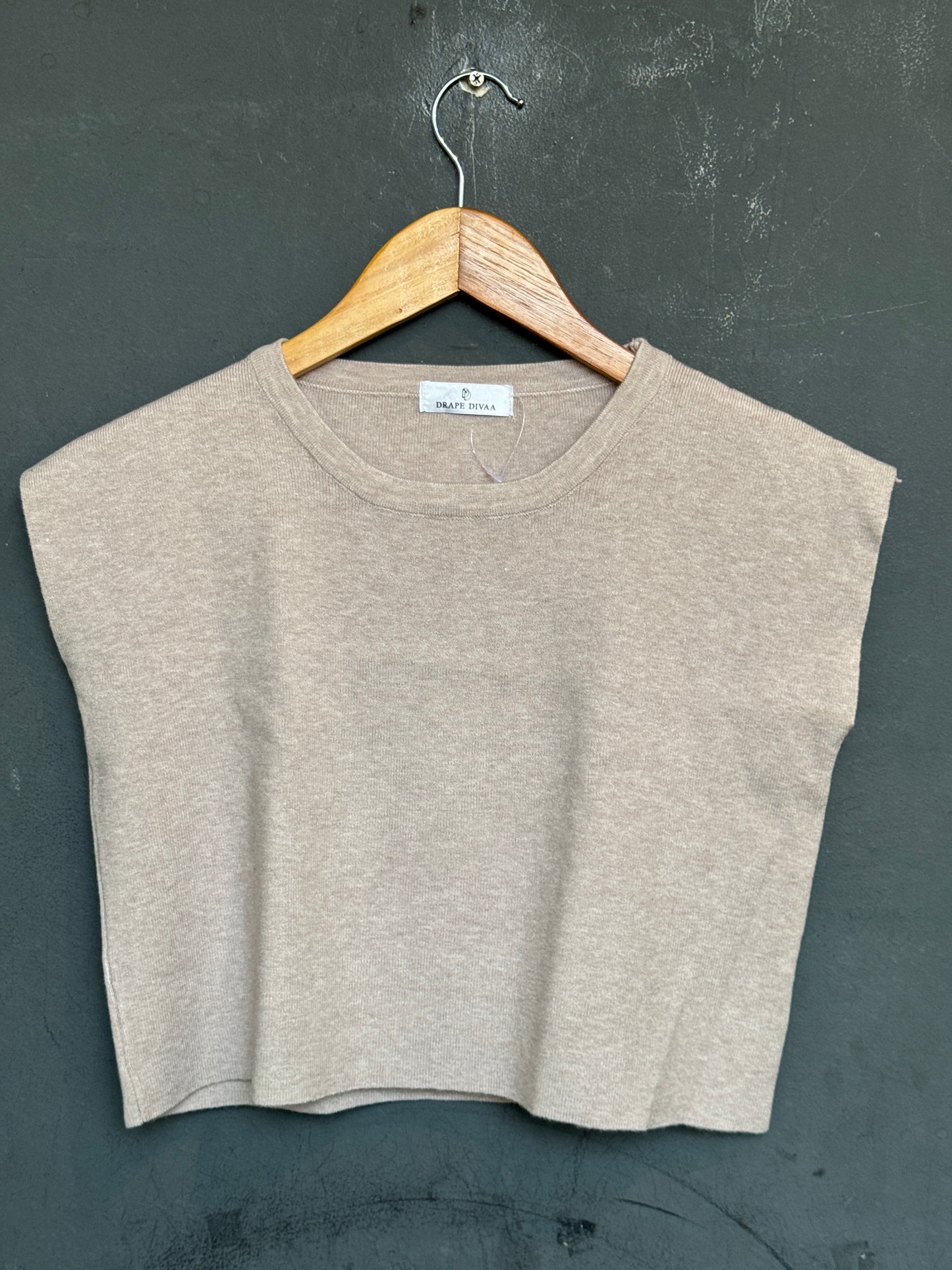 Ribbed crew neck stretchable straight cut sleeveless blouse / crop top - silver pink tone