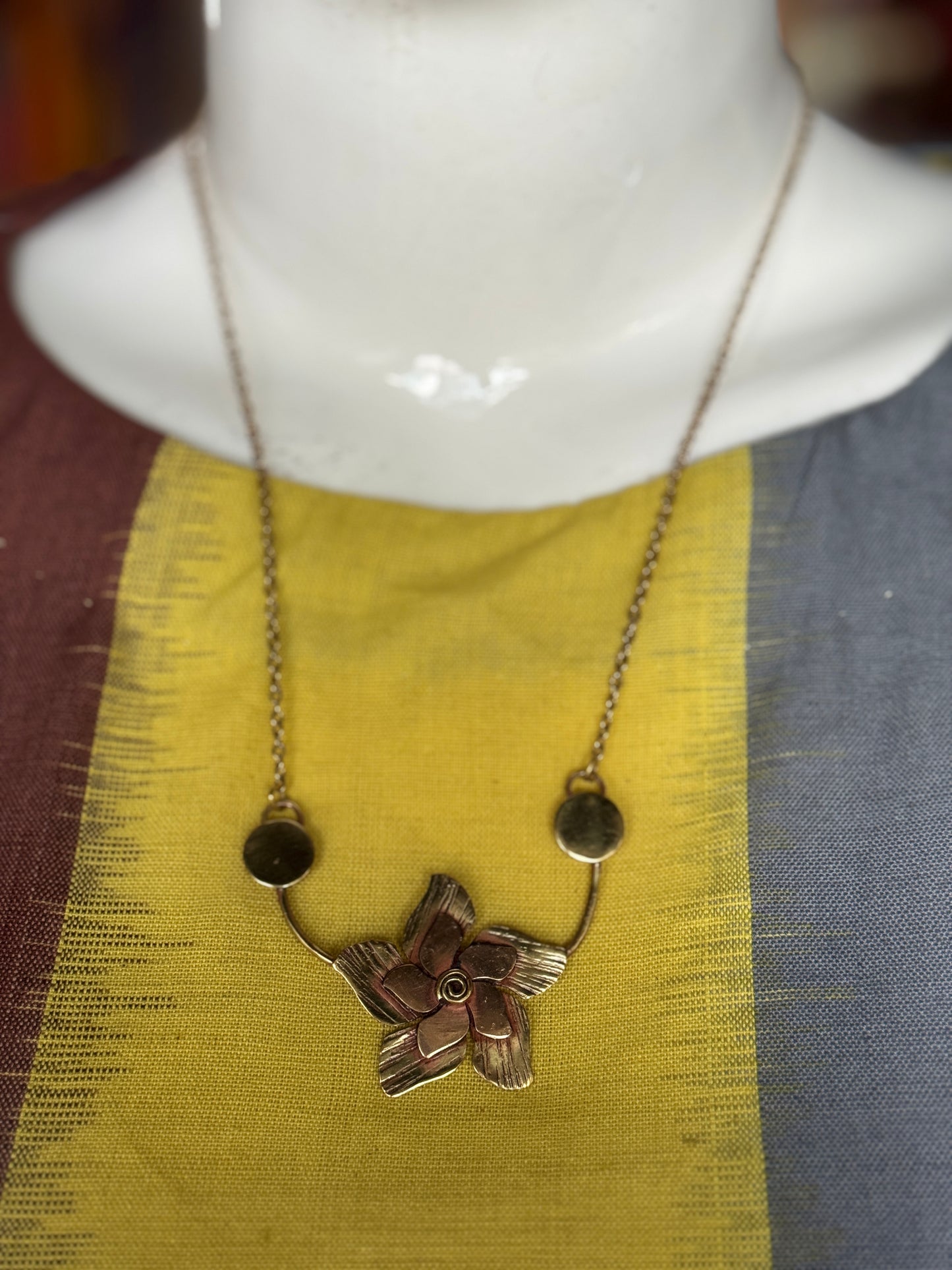 2 flowers design copper n brass neckpiece
