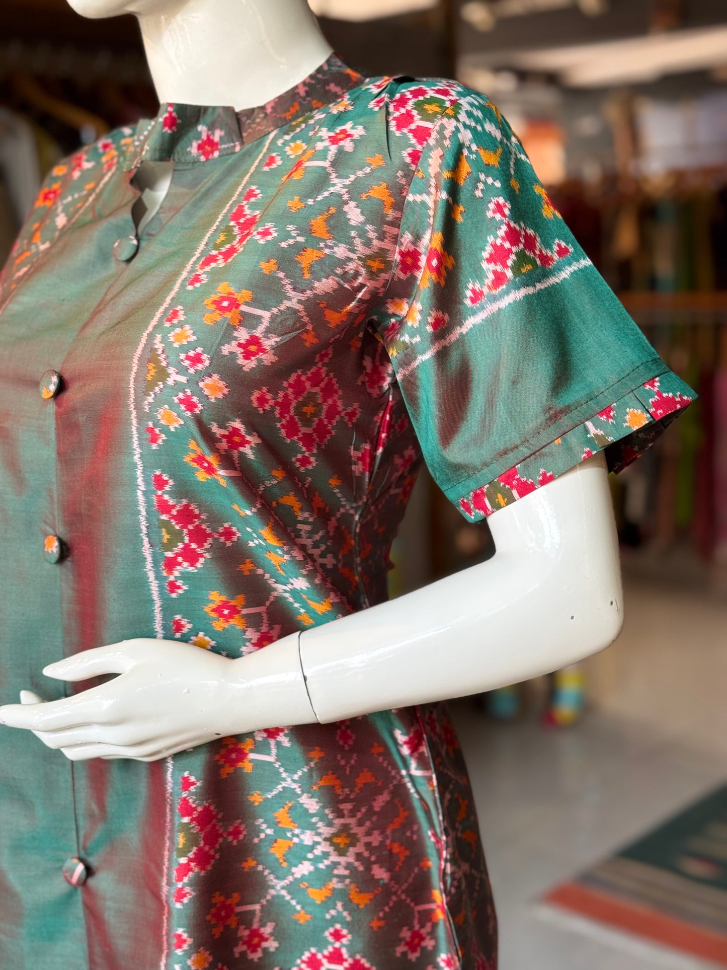 Green ikat tie n dye handwoven pure silk straight cuts Kurti