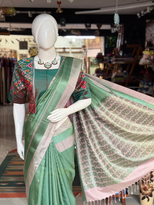 Green pure silk Kodiyala handloom saree with all over butis and light pink palla