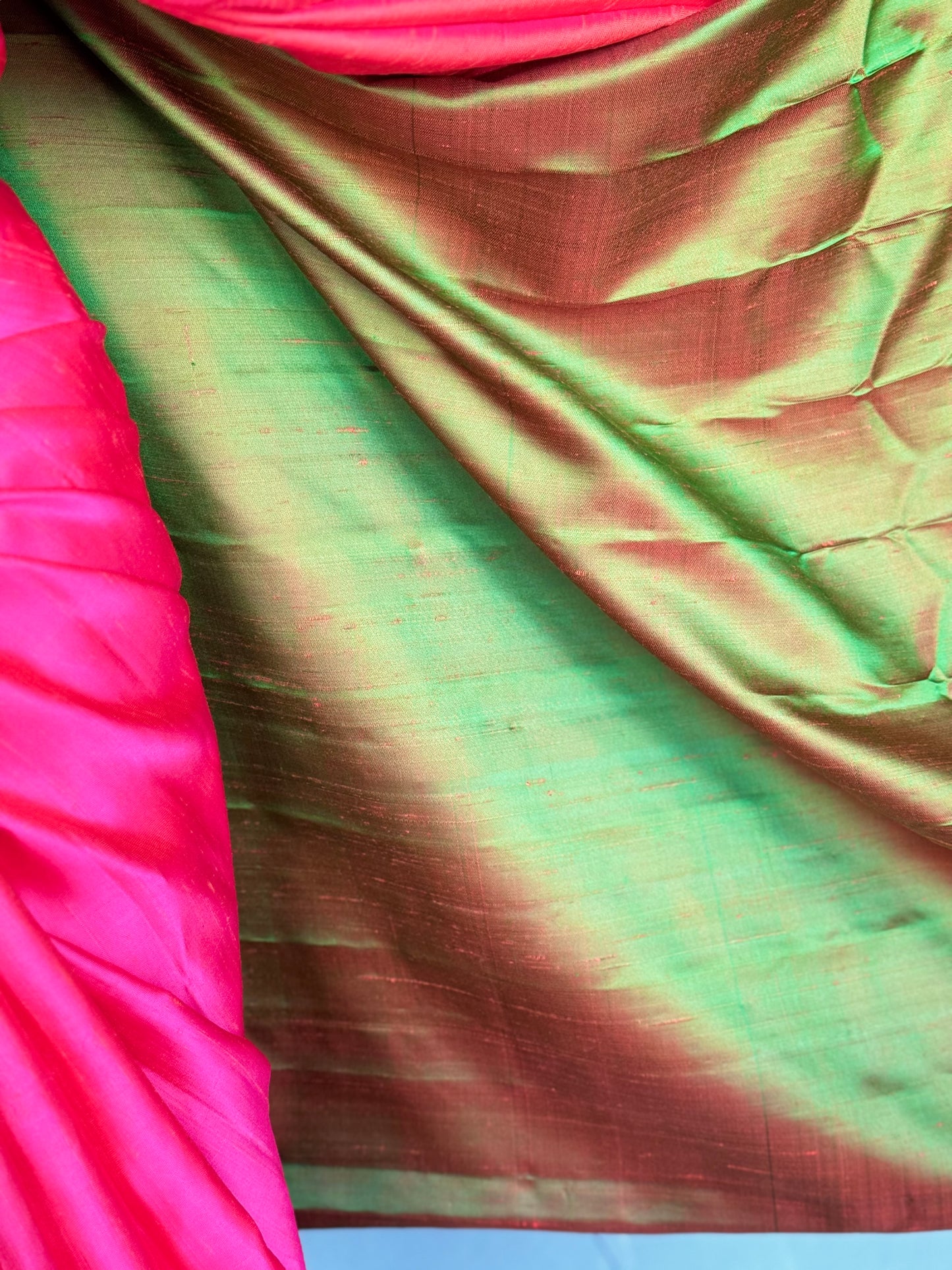 Pink and orange dual tone pure silk twill weave handwoven plain saree with contrast green pallu and border