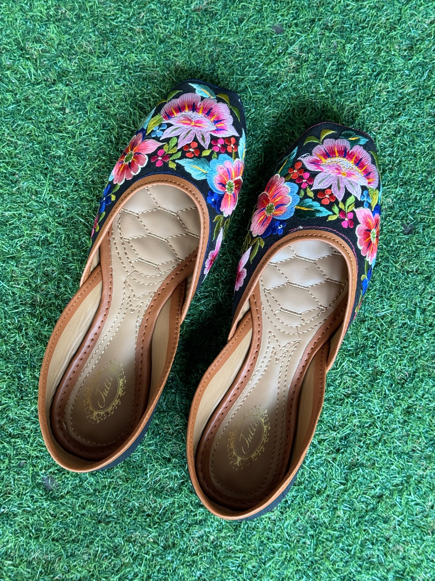 Embroidered juttis  - slay in style