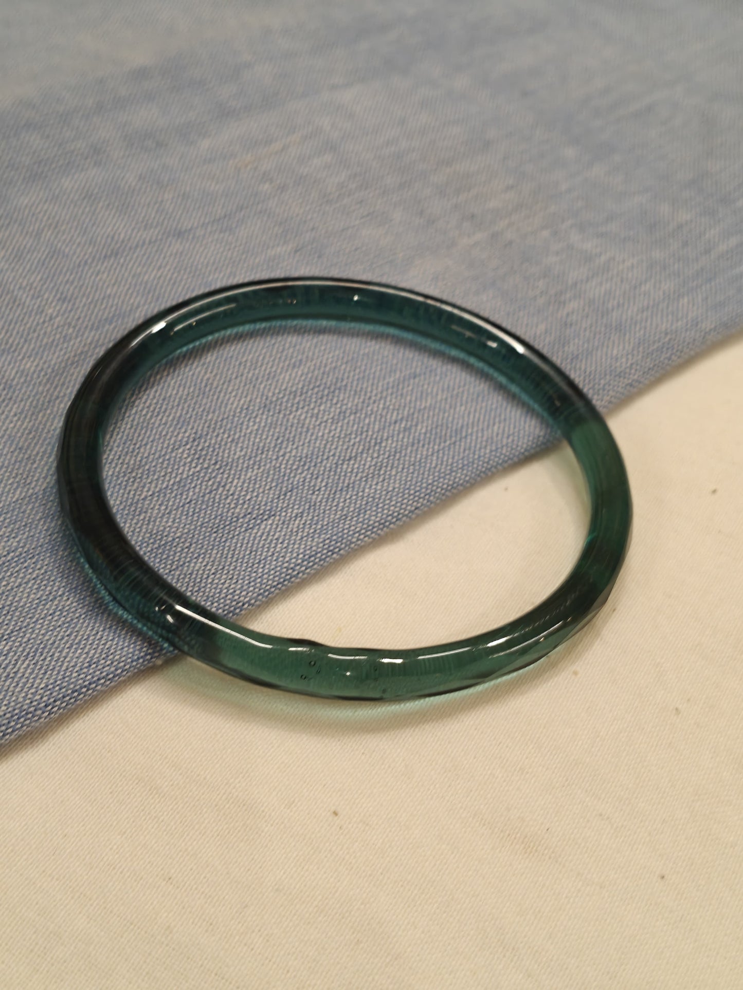 Cut work glass handcrafted bangle - single