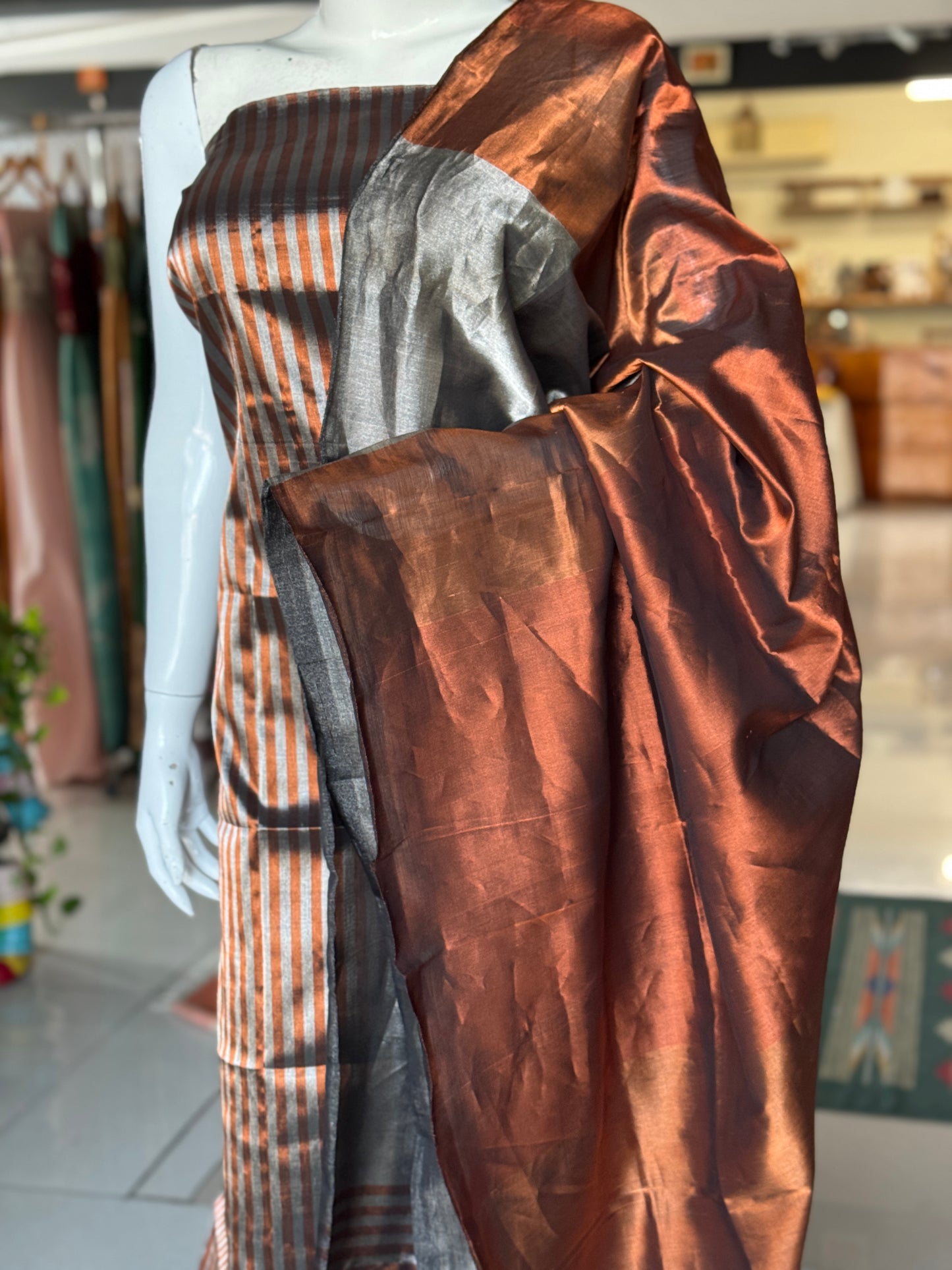 4 pedal tissue cotton handwoven Maheshwari 2 piece unstitched set - kurti n dupatta set - copper zari