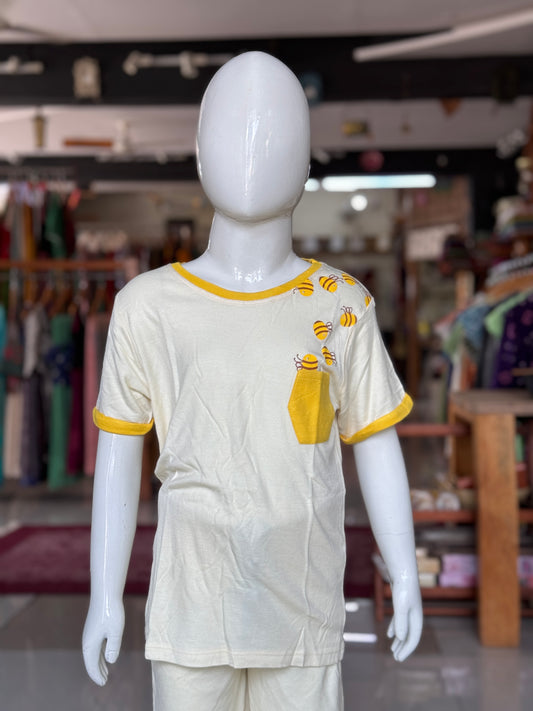 Bee hive off white knit bamboo soft t-shirt top
