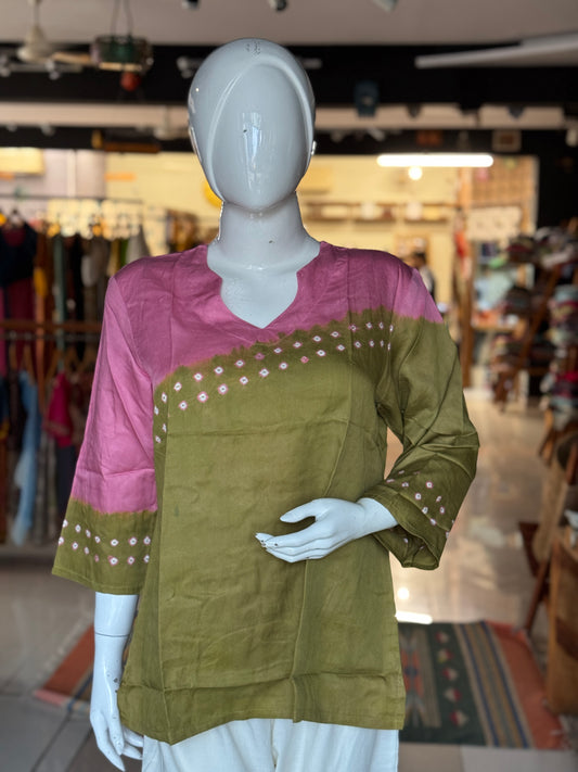 Placement bandini 3/4th sleeves tie n dye cotton tunic top / short kurti - multiple colors n designs available