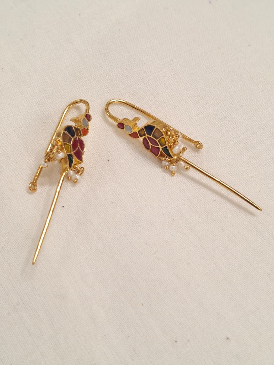 Birds silver ear bugidis / clip on - click to see color options