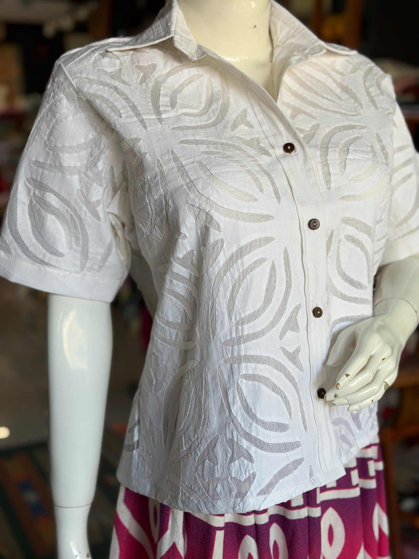 White Applique organdi women’s relaxed for shirt