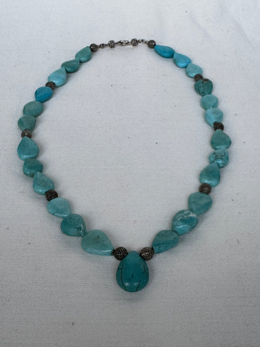 Turquoise natural stones neckpiece and earrings set