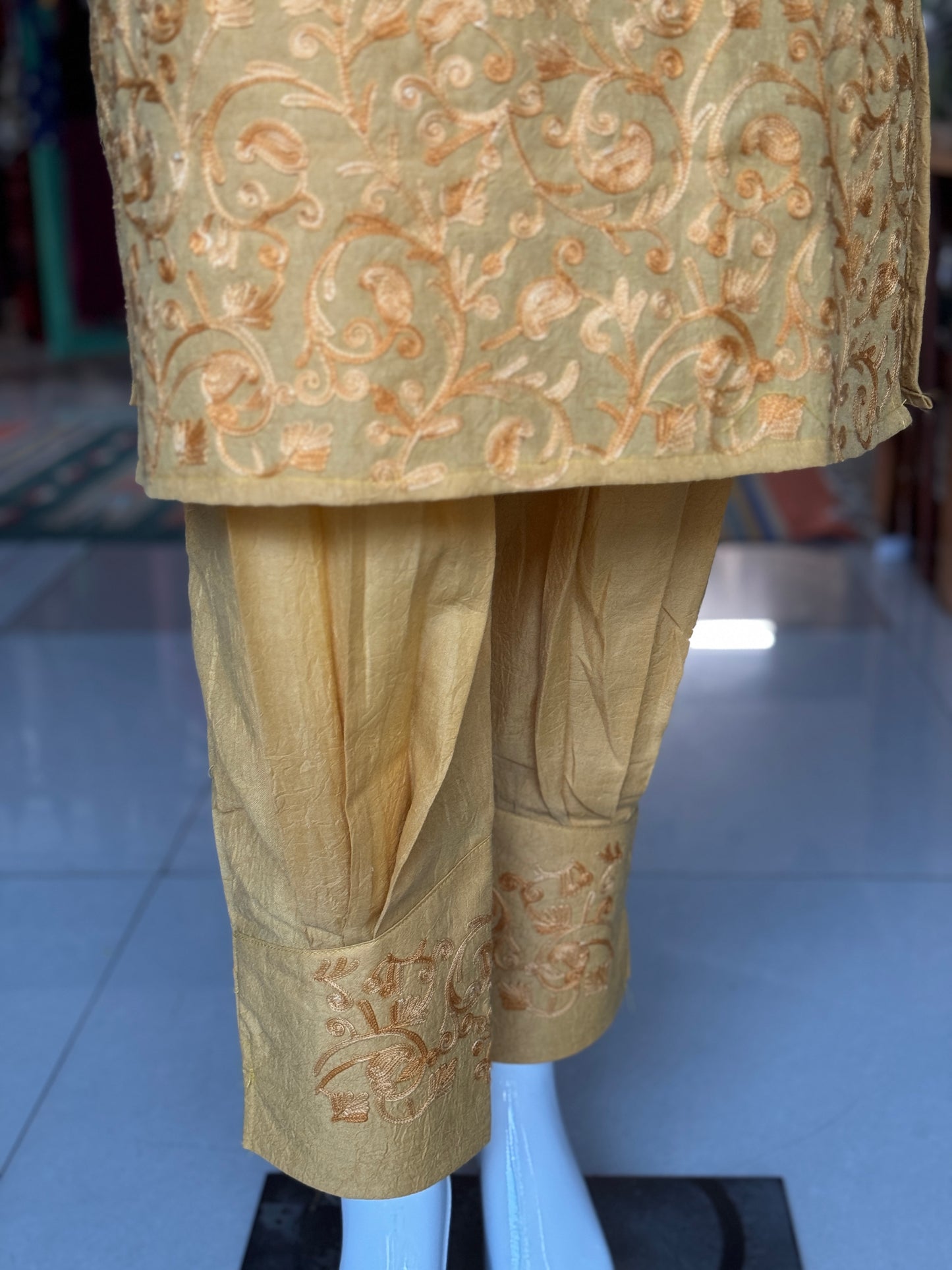 Aari embroidered kurti, pants - 2 piece set