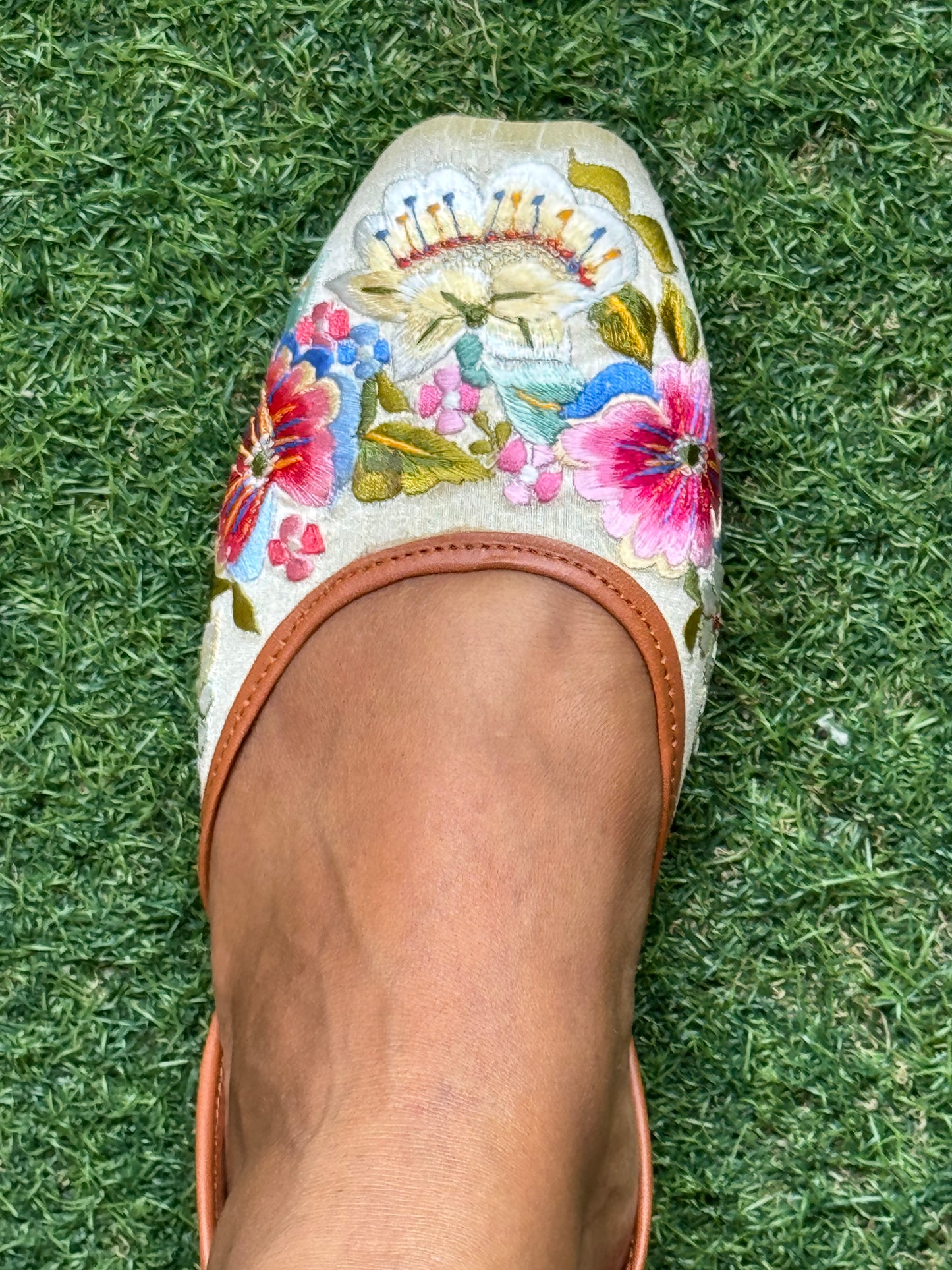 Embroidered juttis  - slay in style