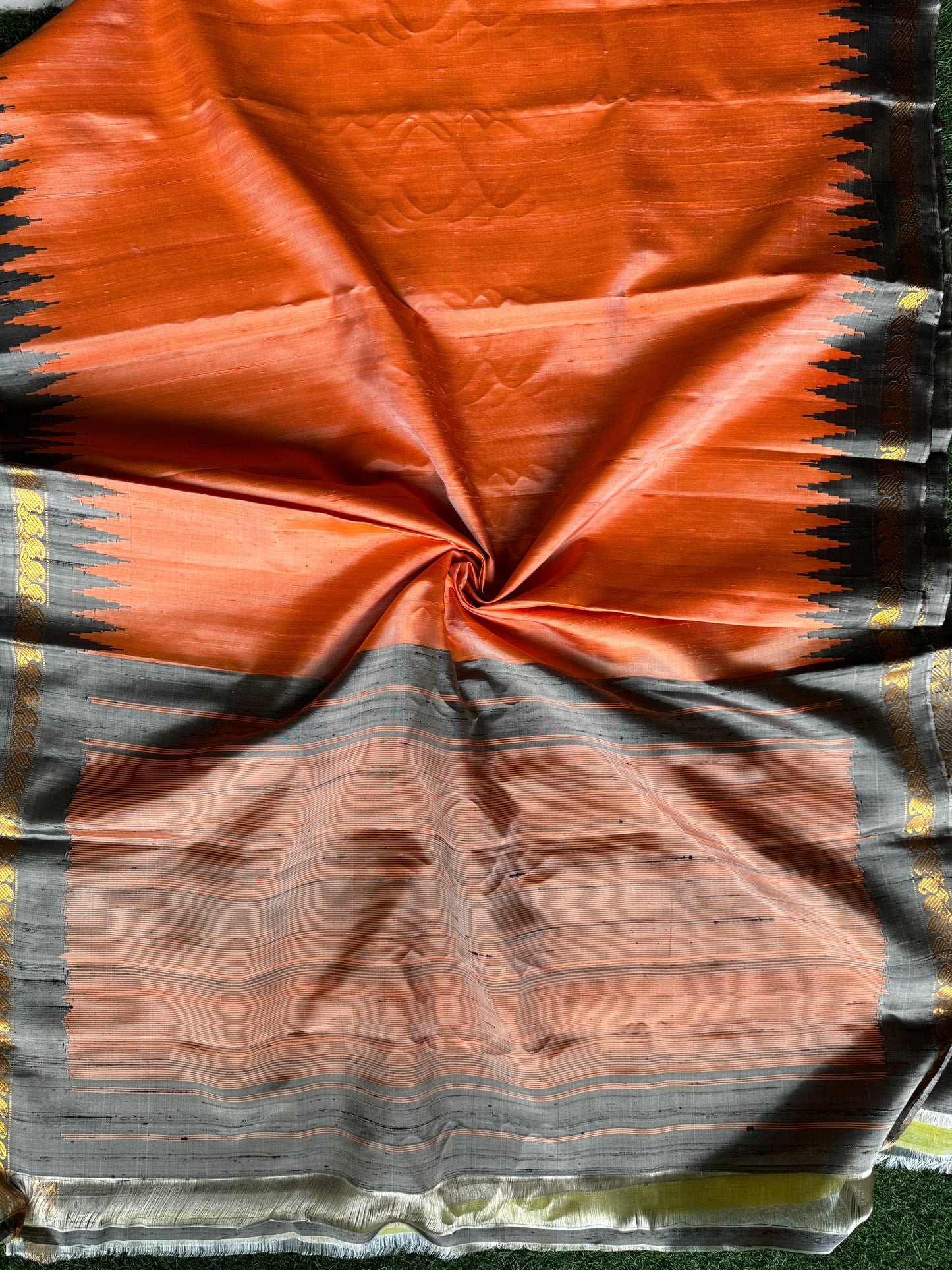 Peach handloom Gadwal pure raw silk dupatta with grey temple kuttu borders