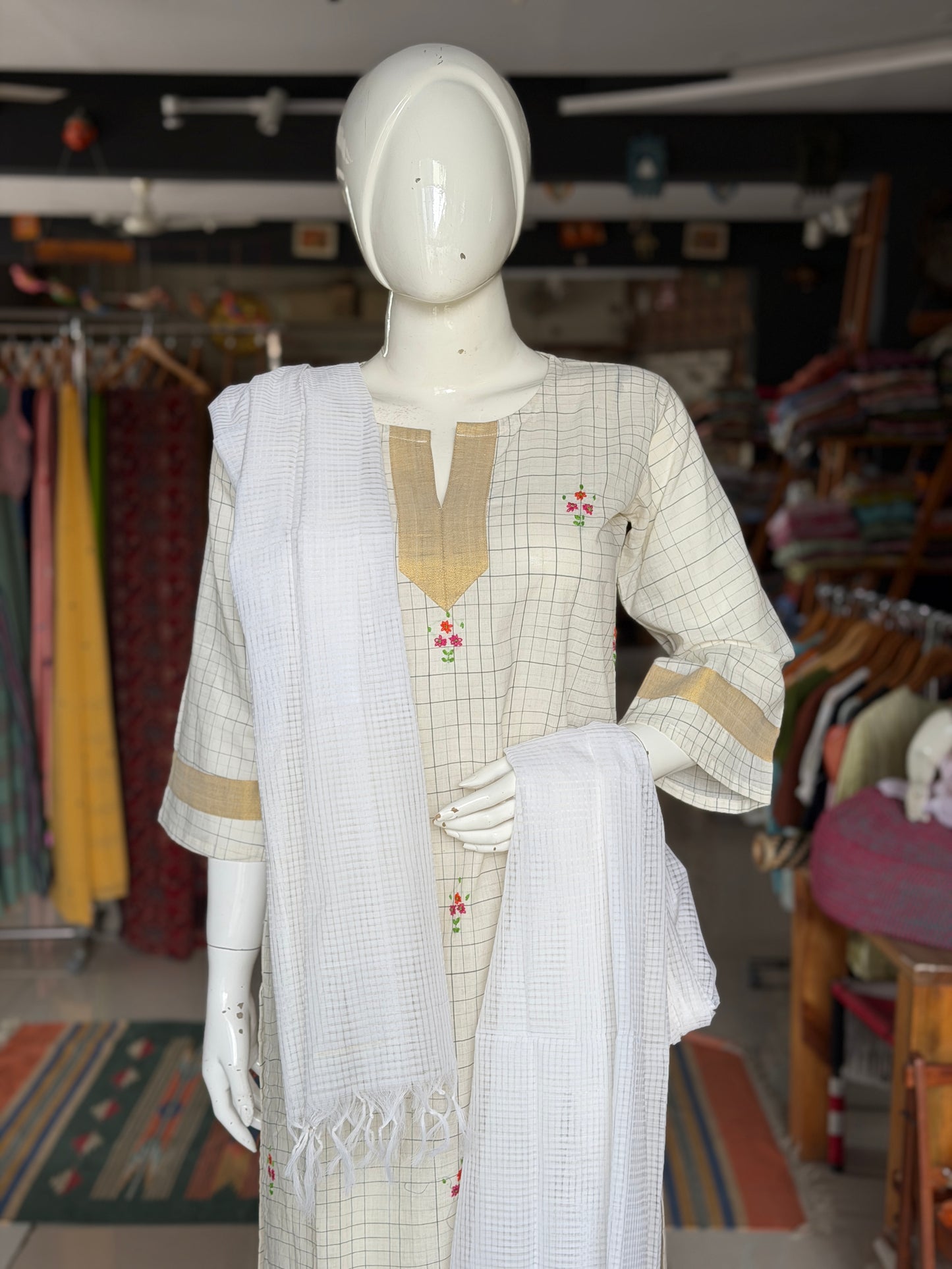 Mangalagiri cotton handloom dupatta in missing checks weave - click to see color options