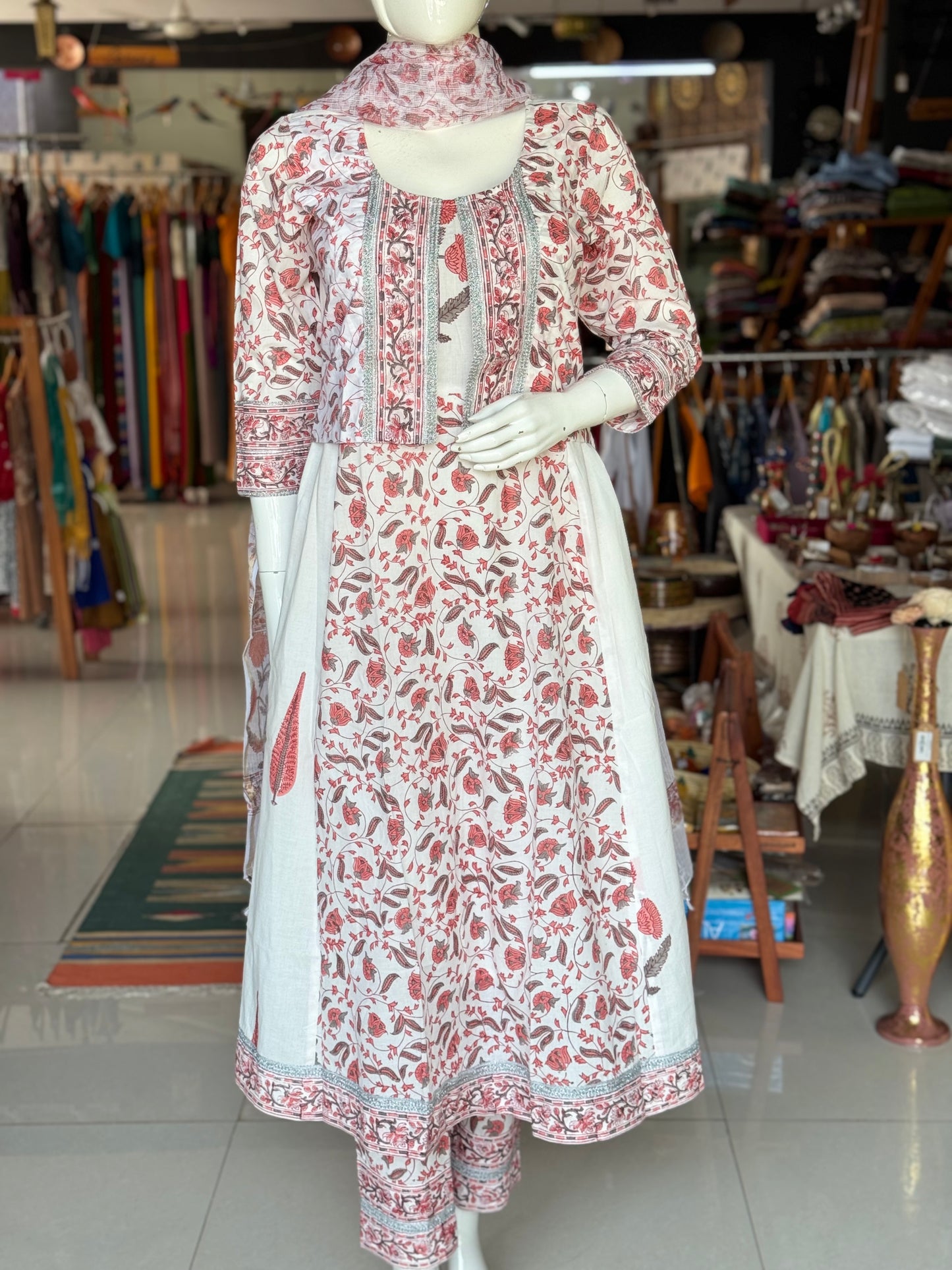 White hand block printed kalis Kurti with attached jacket, pants and dupatta - 3 piece set