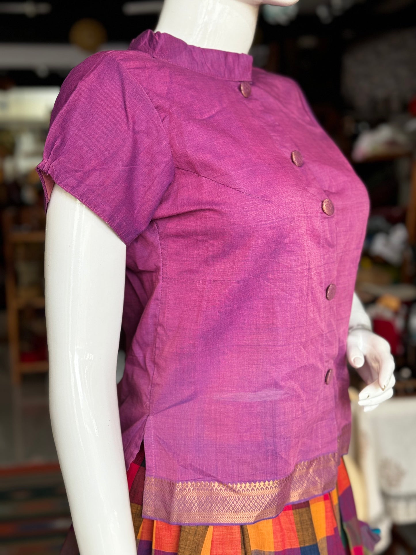 Handwoven Mangalagiri plain cotton top with Zari border