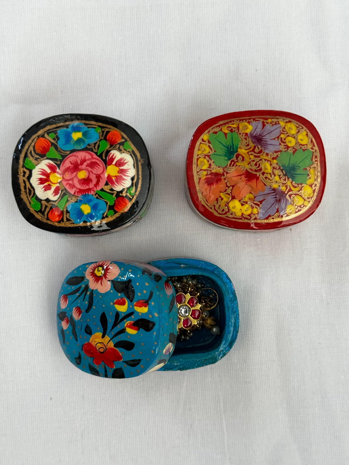 Kashmiri Papier mache 2 inch hand painted box