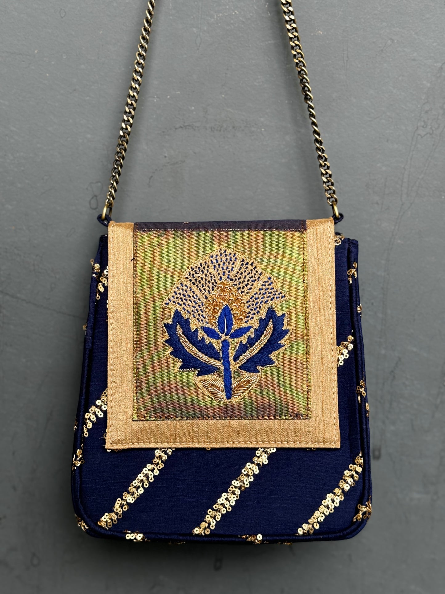 Silk embroidered party bag with chain