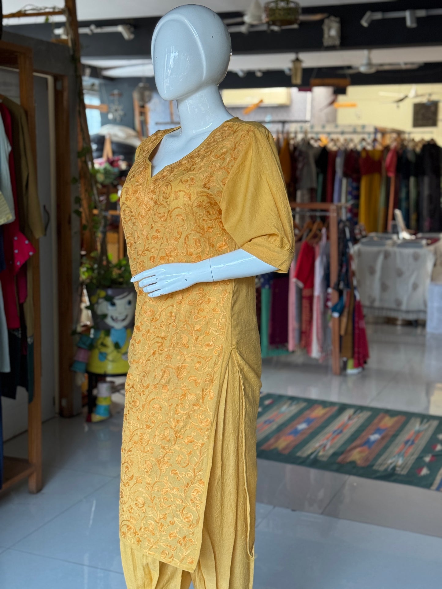 Aari embroidered kurti, pants - 2 piece set