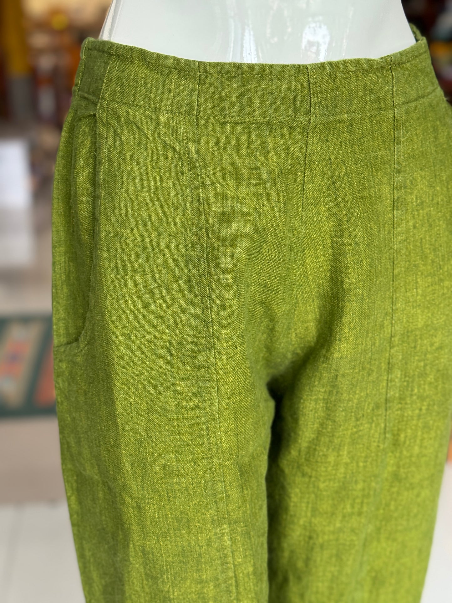 Green linen handwoven trousers for women