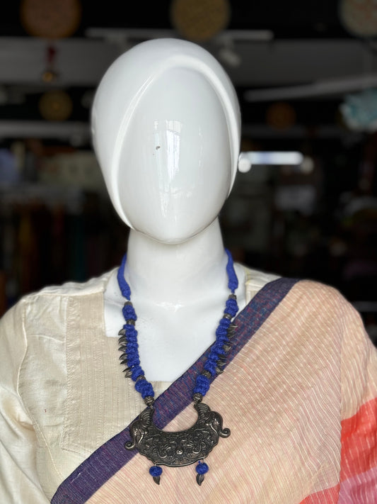 Double elephant head with blue thread and leaves drops oxidised neckpiece