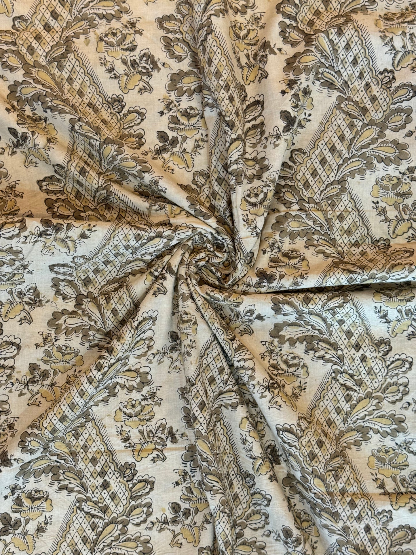 Zigzag floral pattern hand block printed natural dyed Kalamkari cotton fabric - 47 inches wide panna