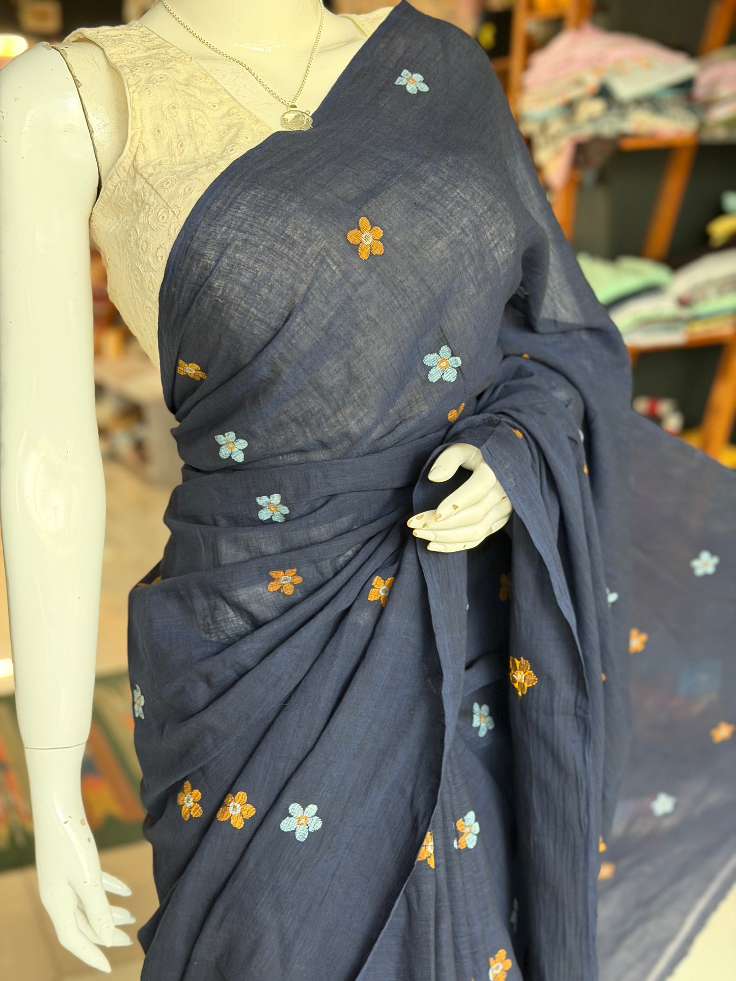 Navy blue floral buti Jamdani handwoven soft cotton yardage / saree