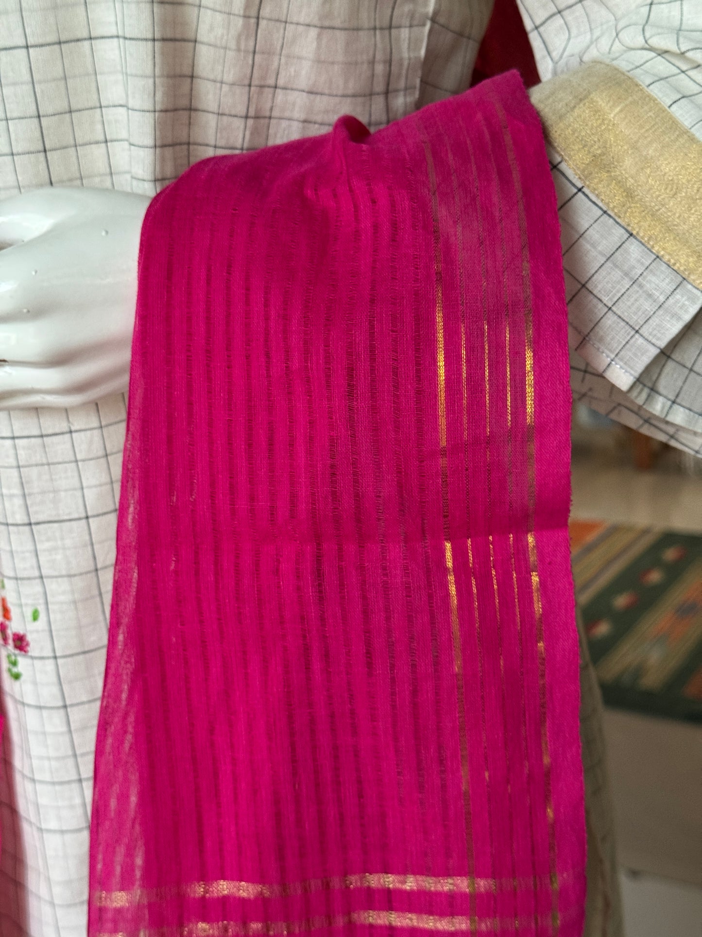 Hot pink cotton handloom dupatta