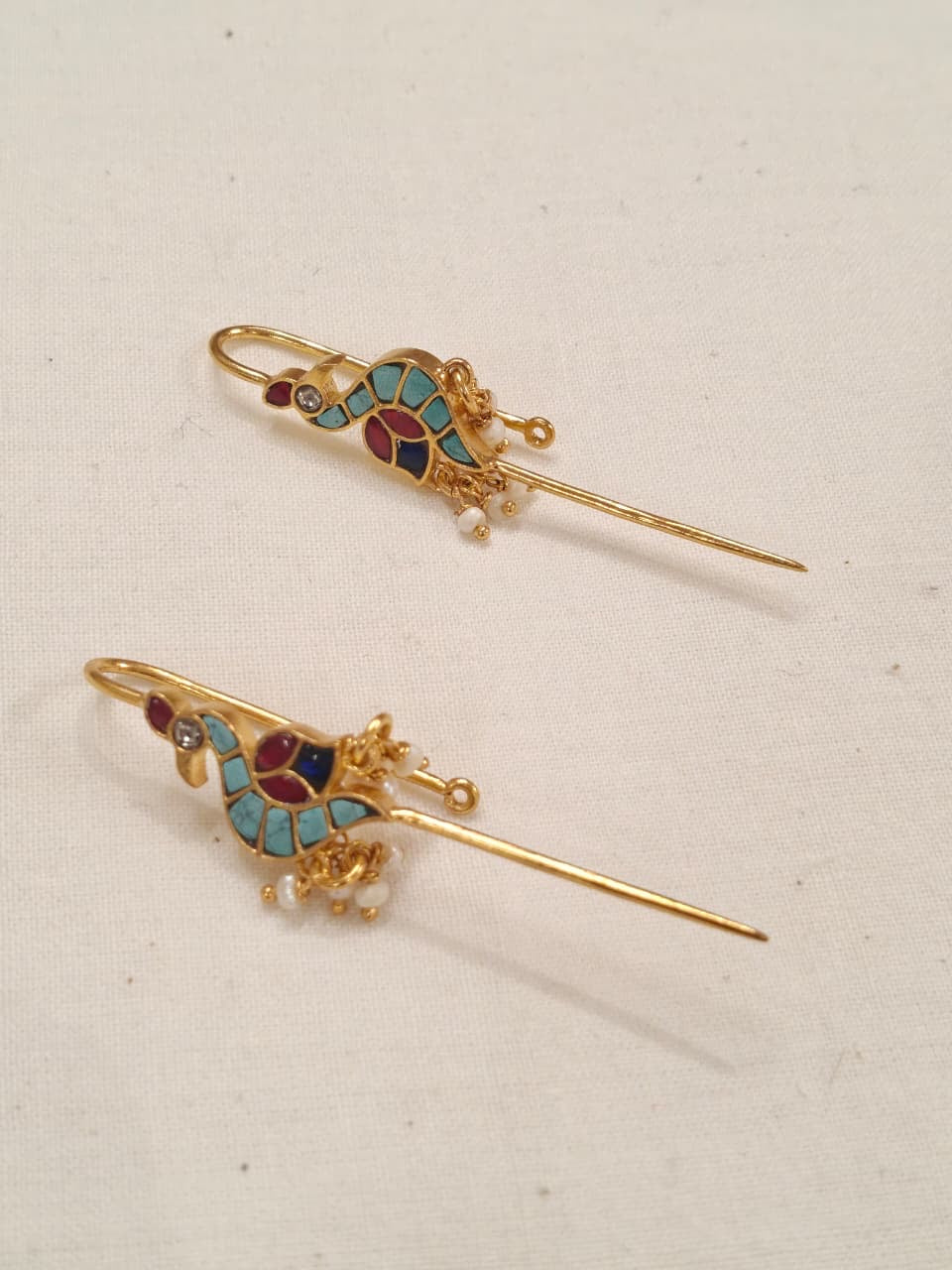 Birds silver ear bugidis / clip on - click to see color options