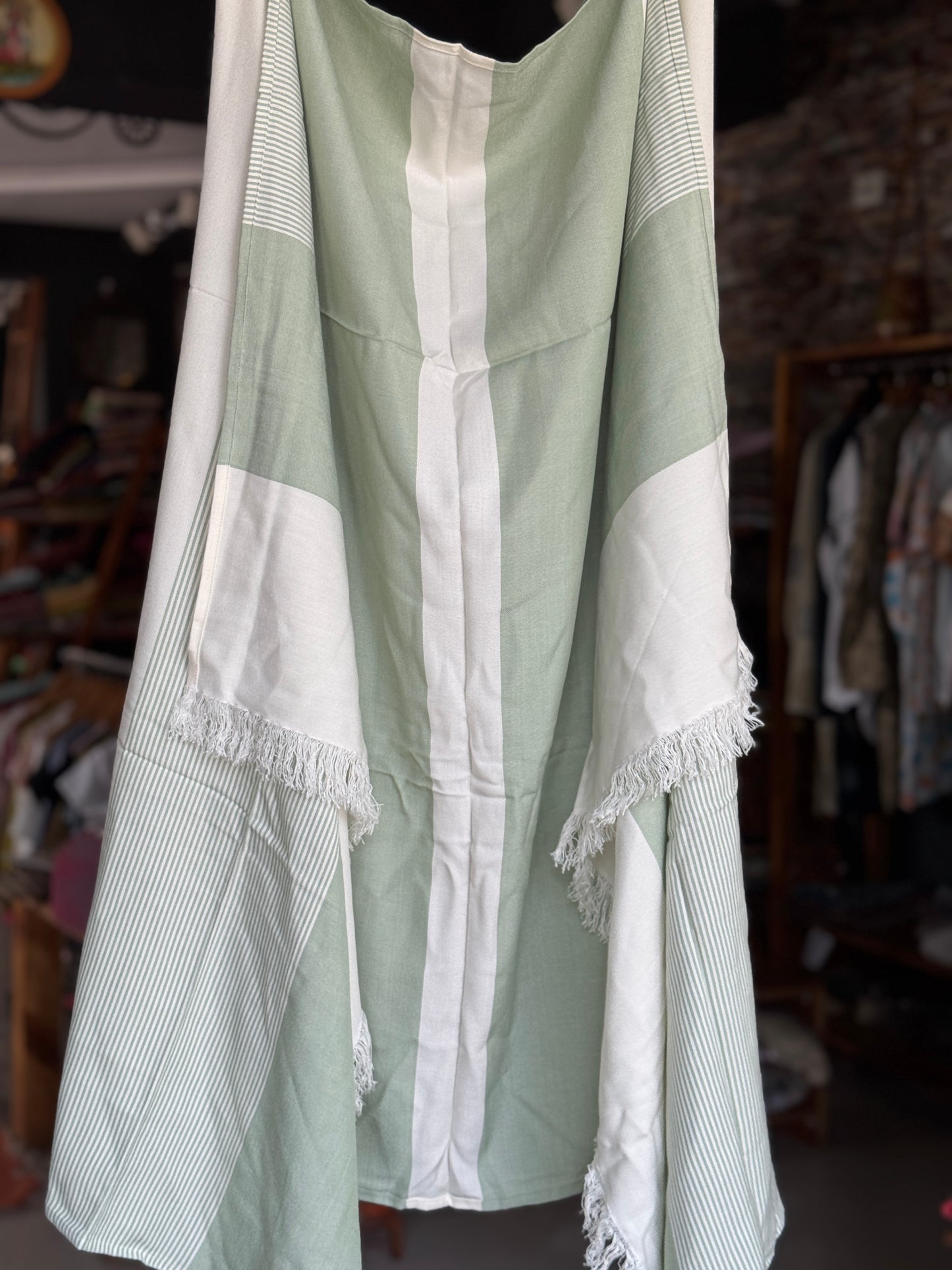 Light green Wider bamboo bath / beach towel