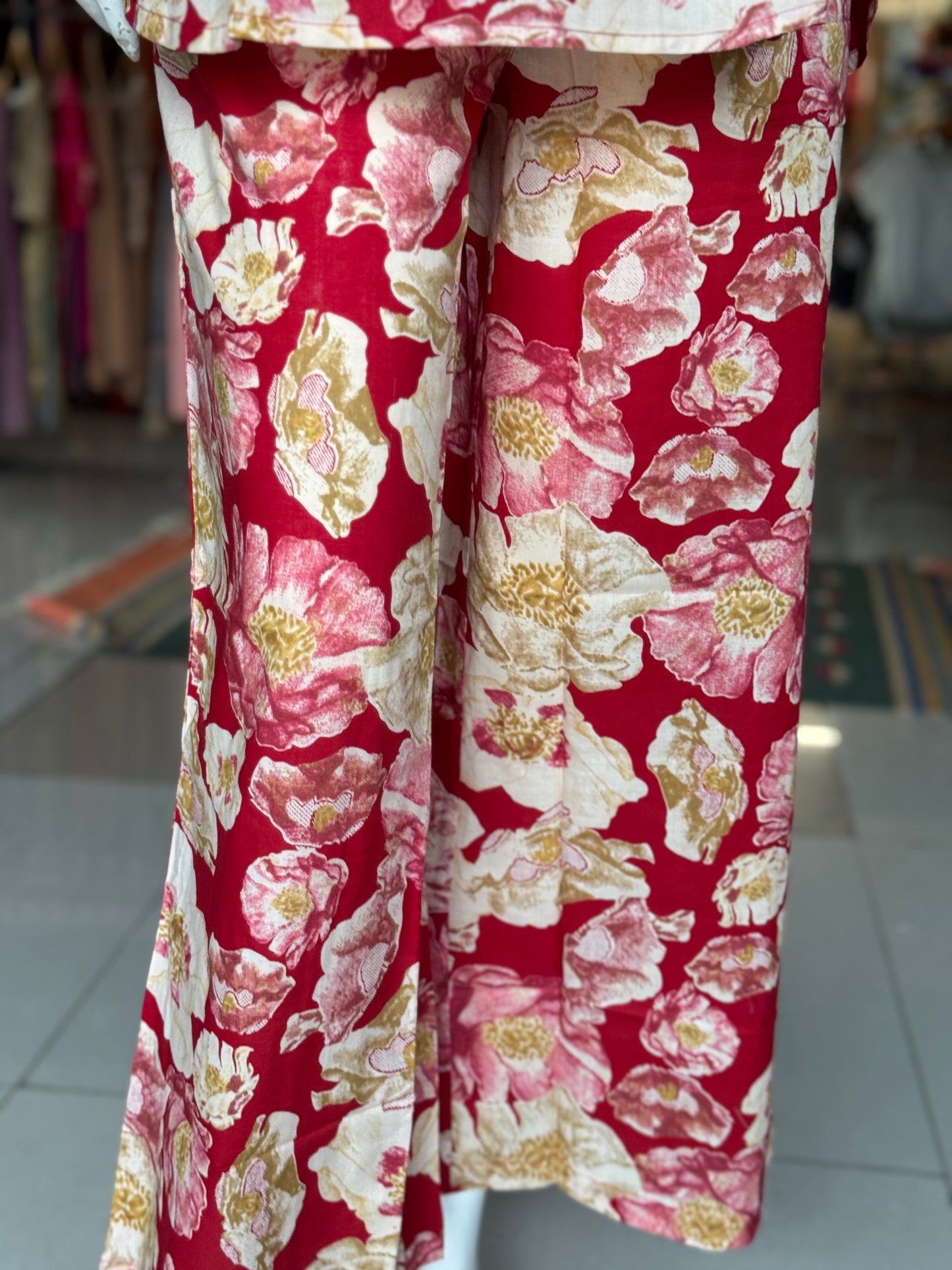 Red big floral printed cotton 2 piece lounge wear / night dress set