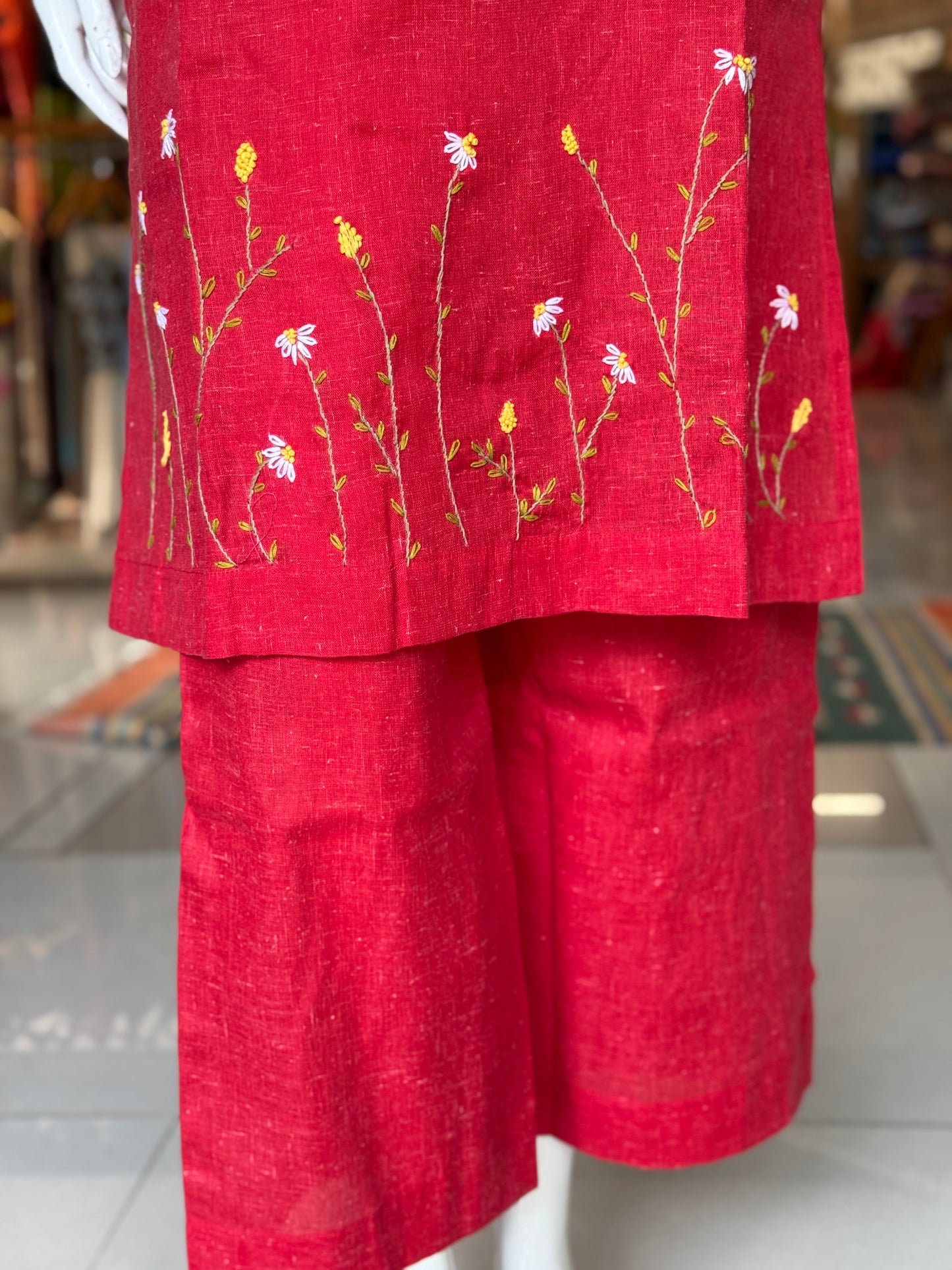 Red hand embroidered cotton kurta pants - 2 piece coord set